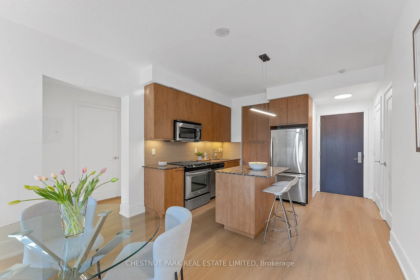 70 Roehampton Avenue, #719