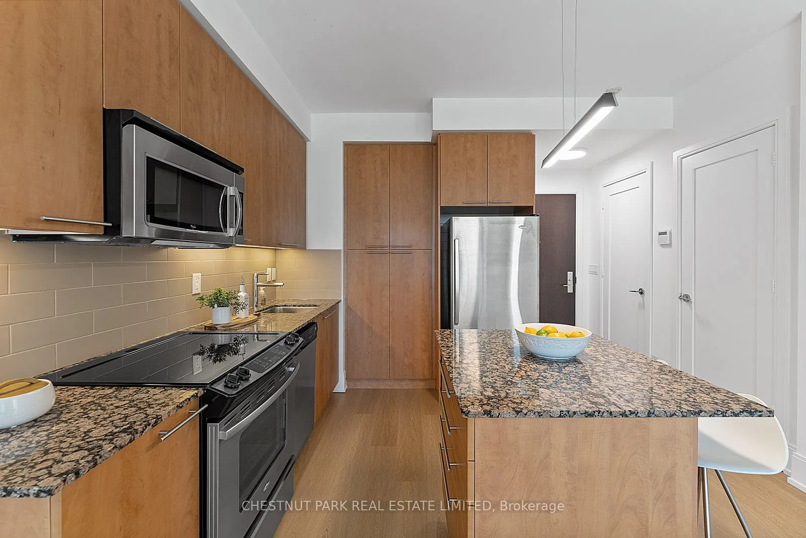 70 Roehampton Avenue, #719