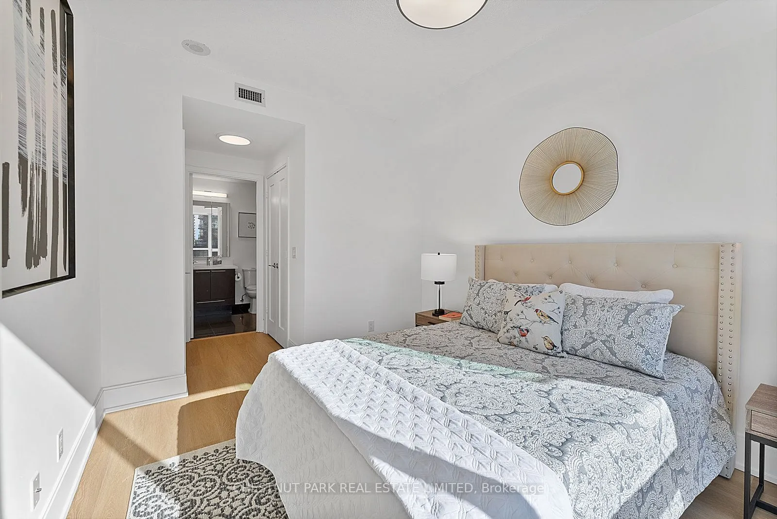 70 Roehampton Avenue, #719