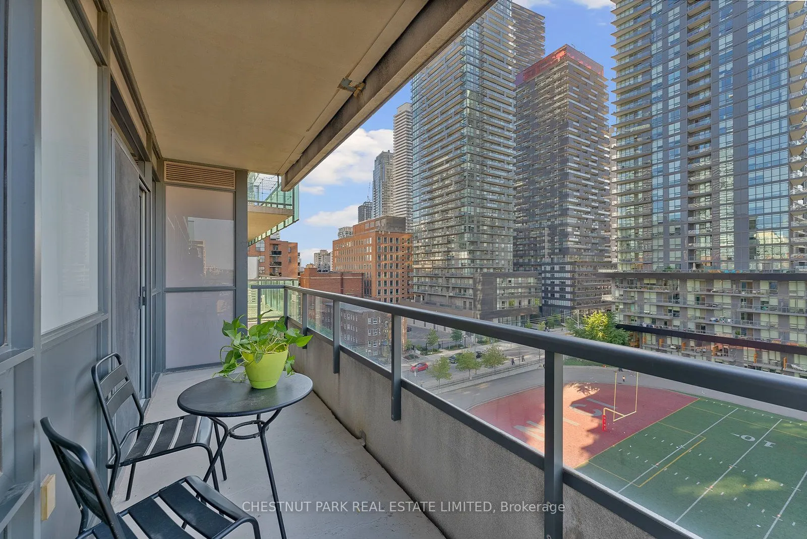 70 Roehampton Avenue, #719