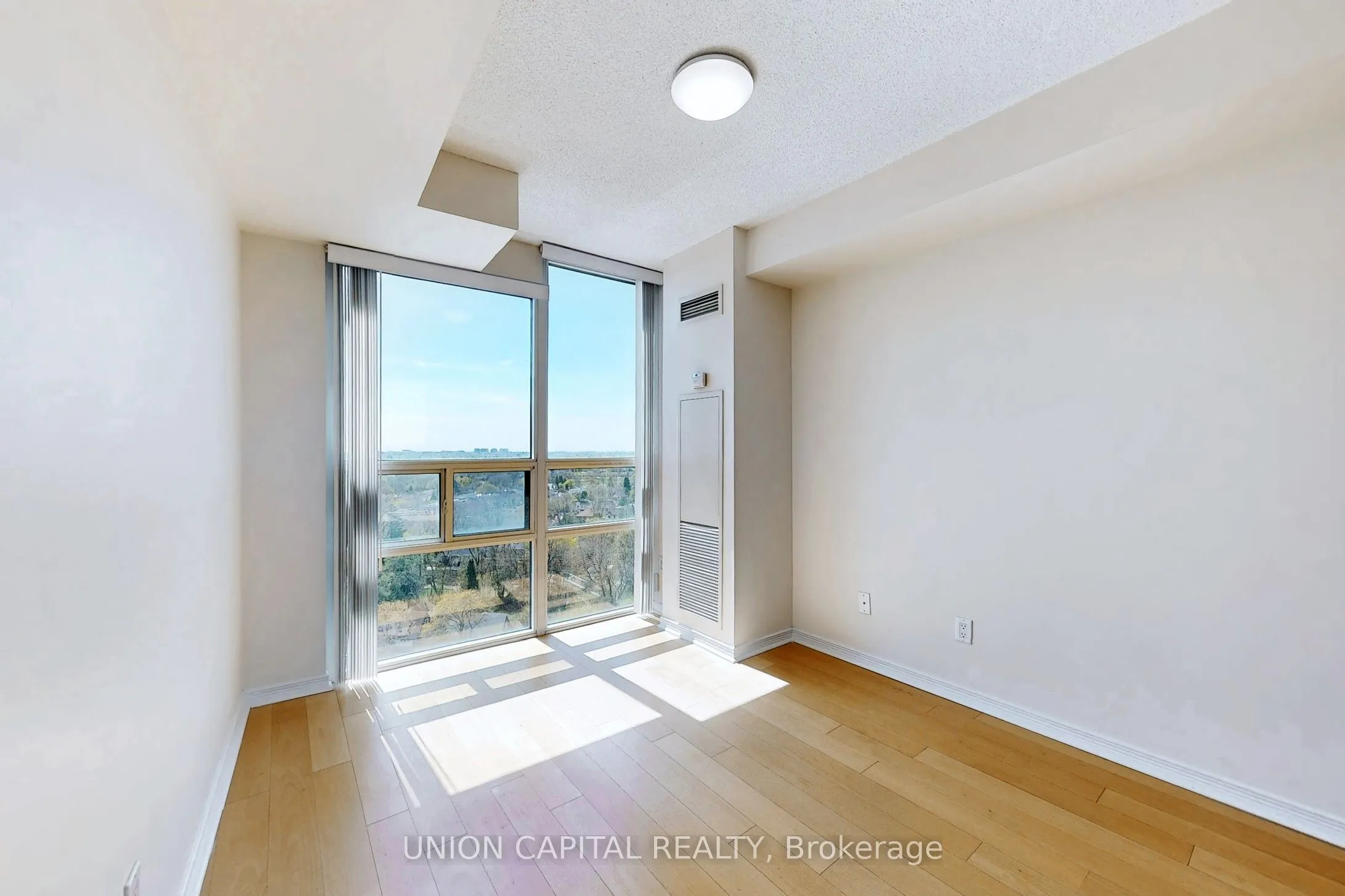 509 Beecroft Road, #1609