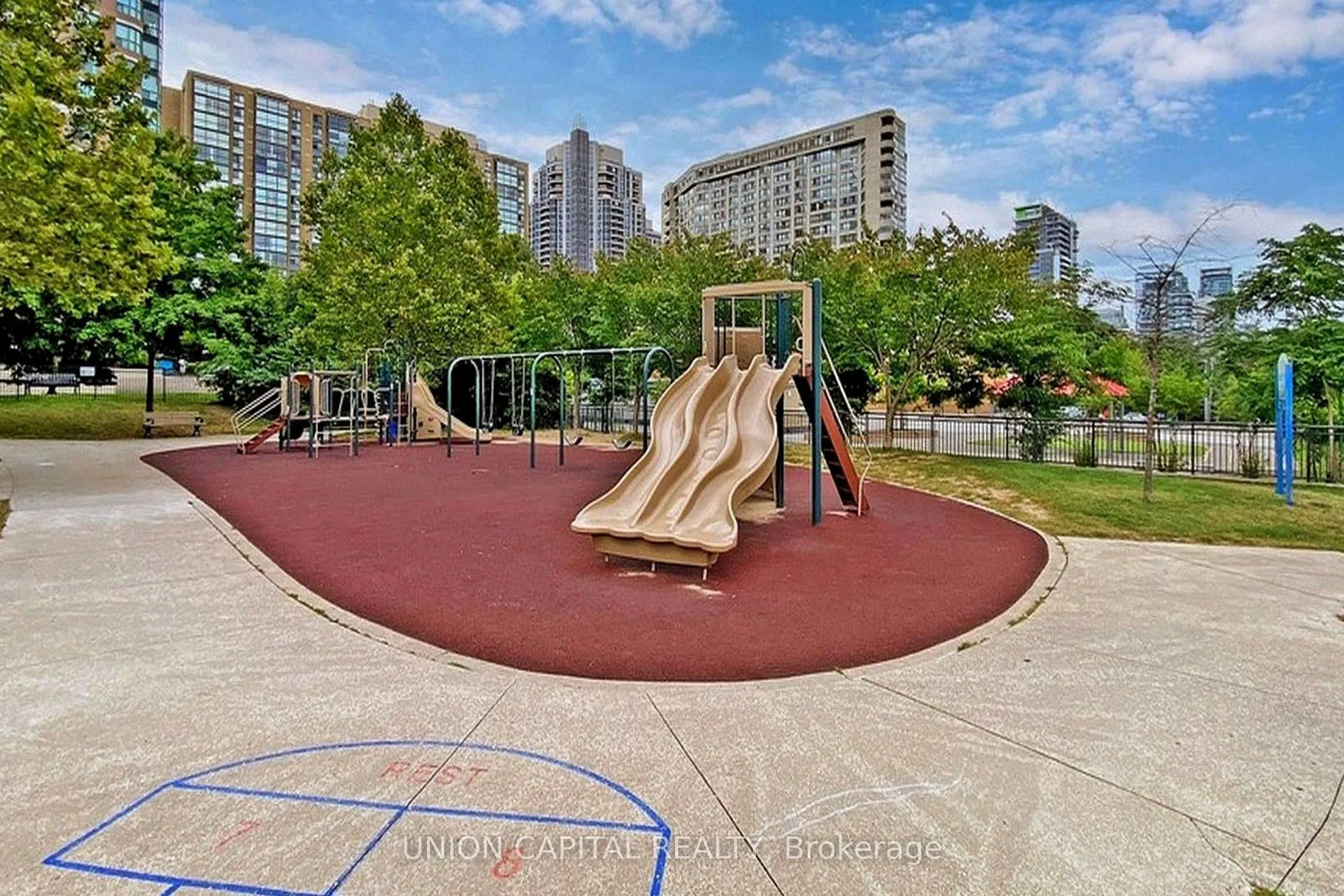 509 Beecroft Road, #1609
