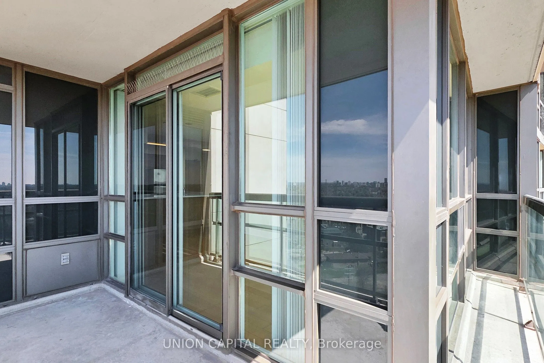 509 Beecroft Road, #1609