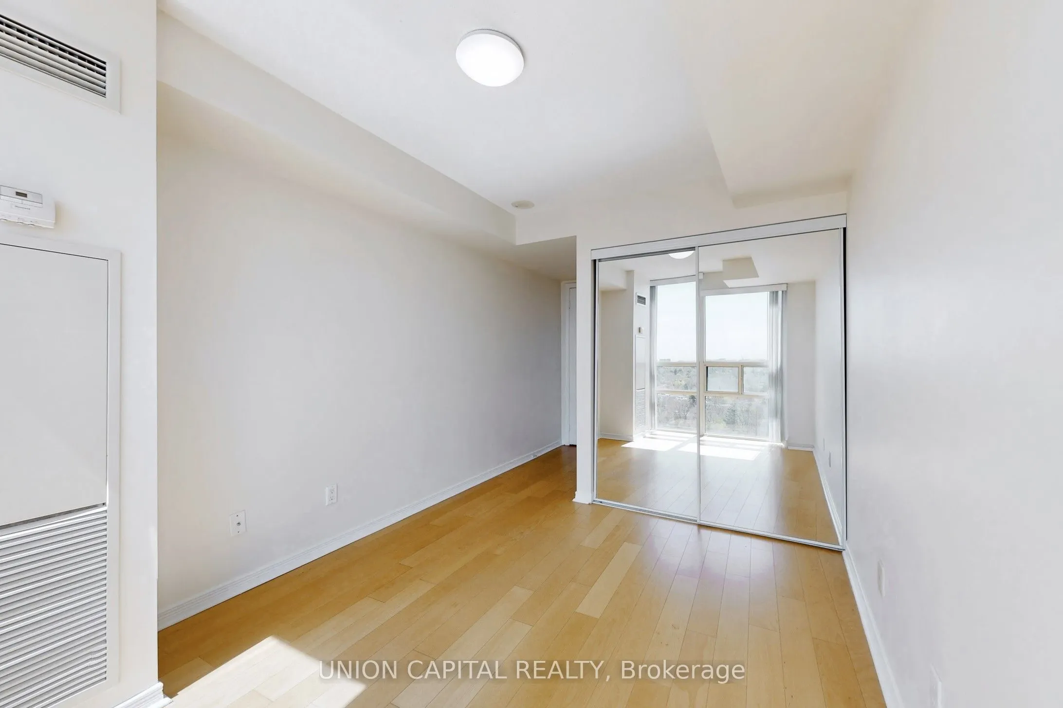 509 Beecroft Road, #1609