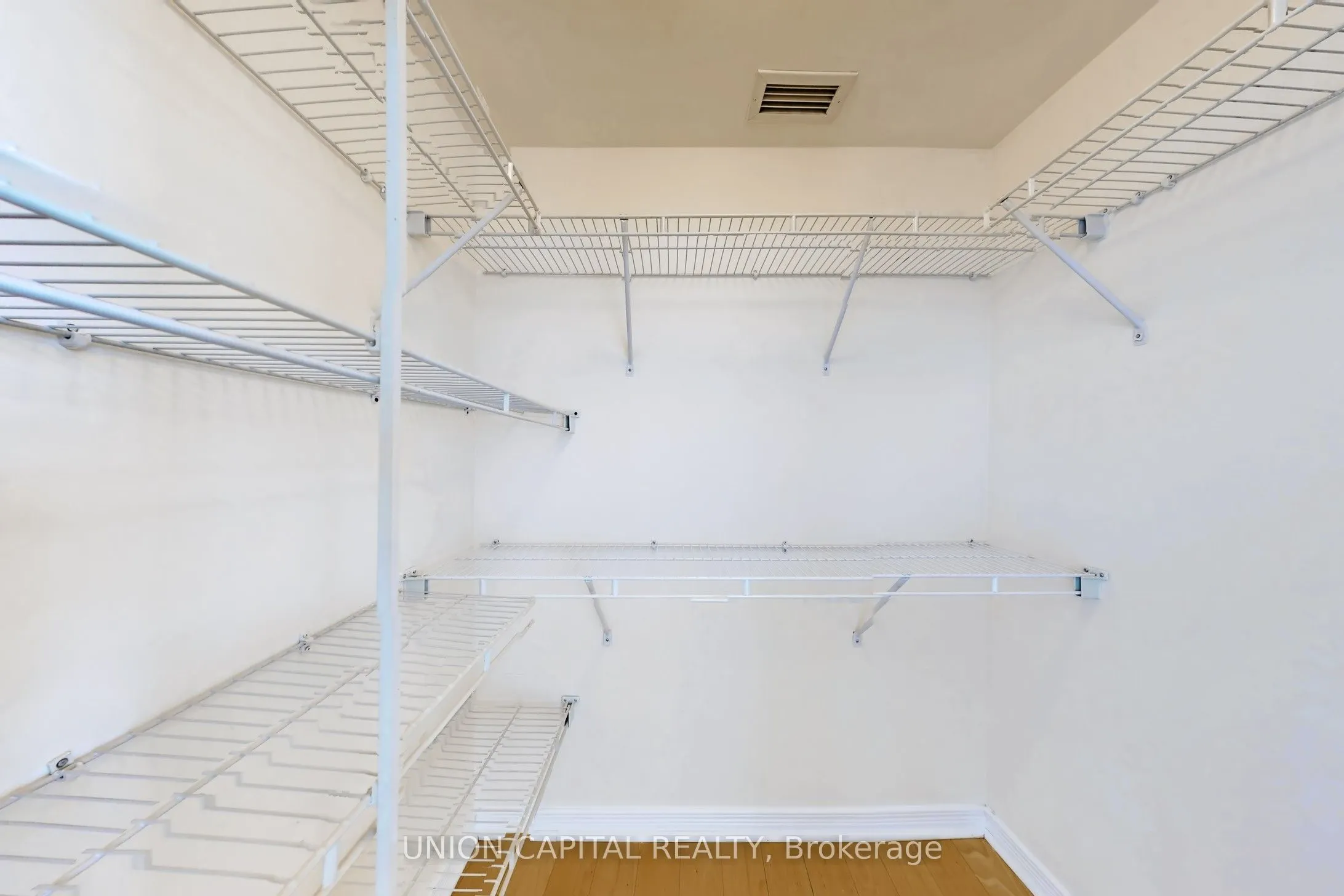 509 Beecroft Road, #1609