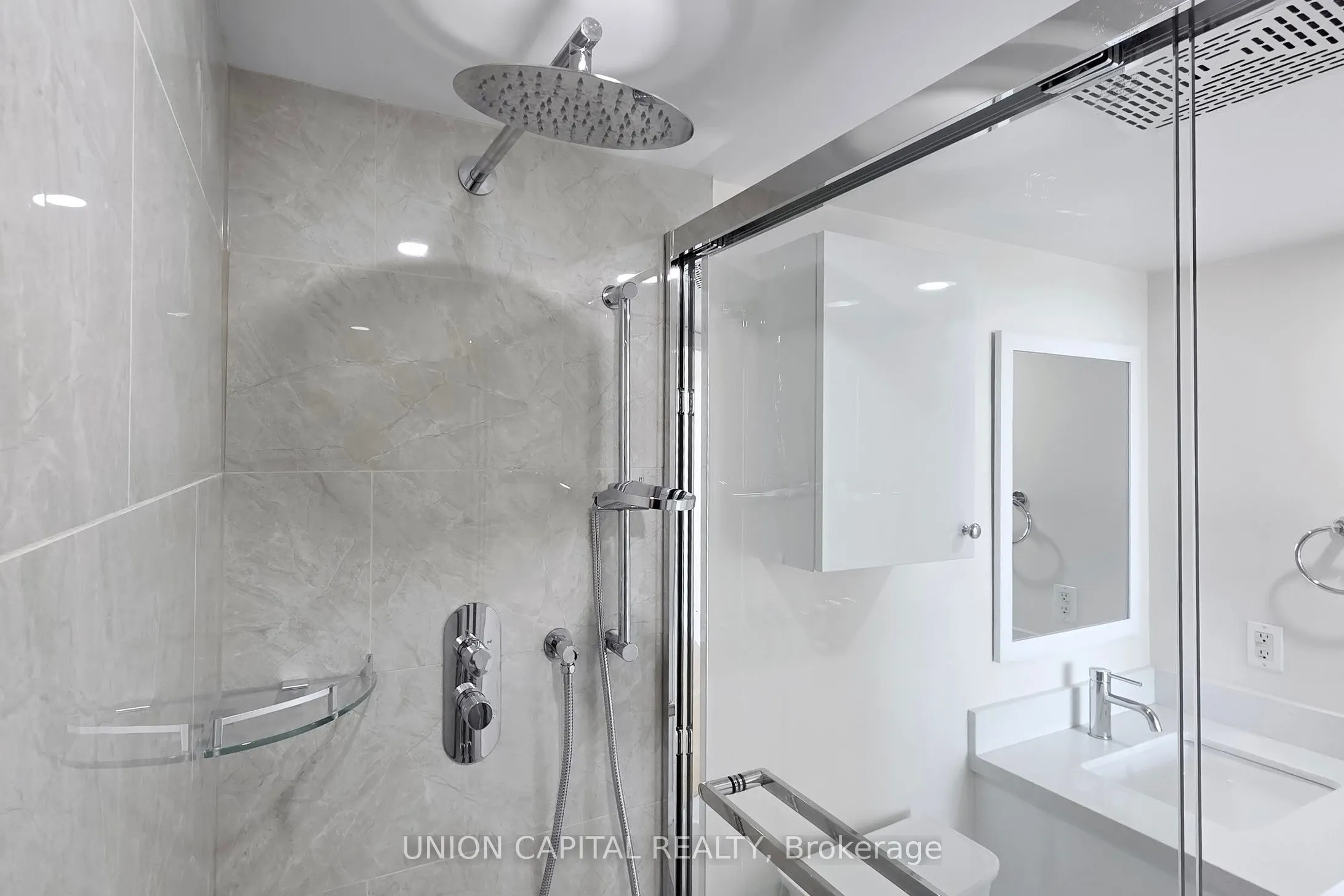 509 Beecroft Road, #1609