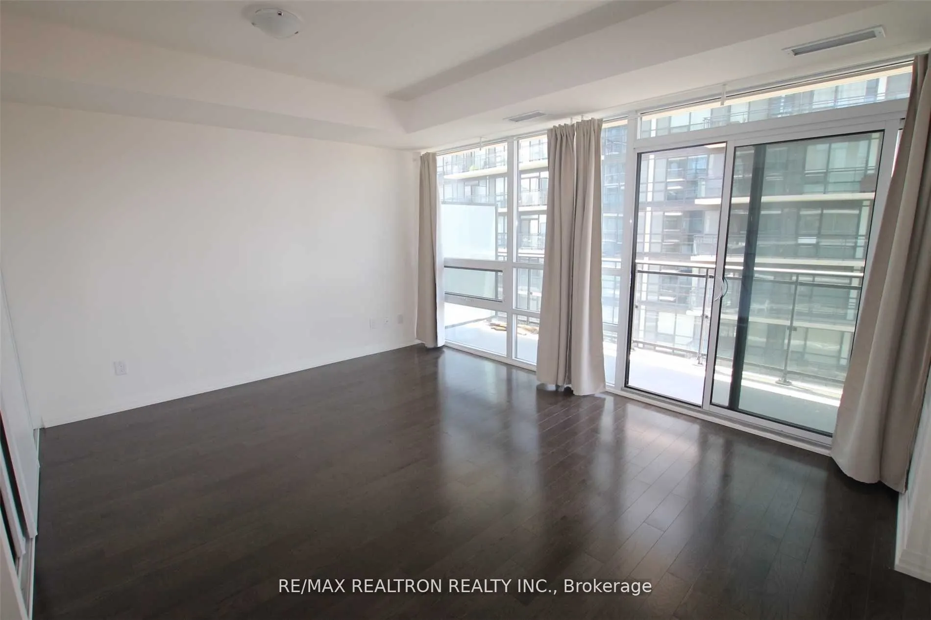 460 Adelaide Street E, #1919