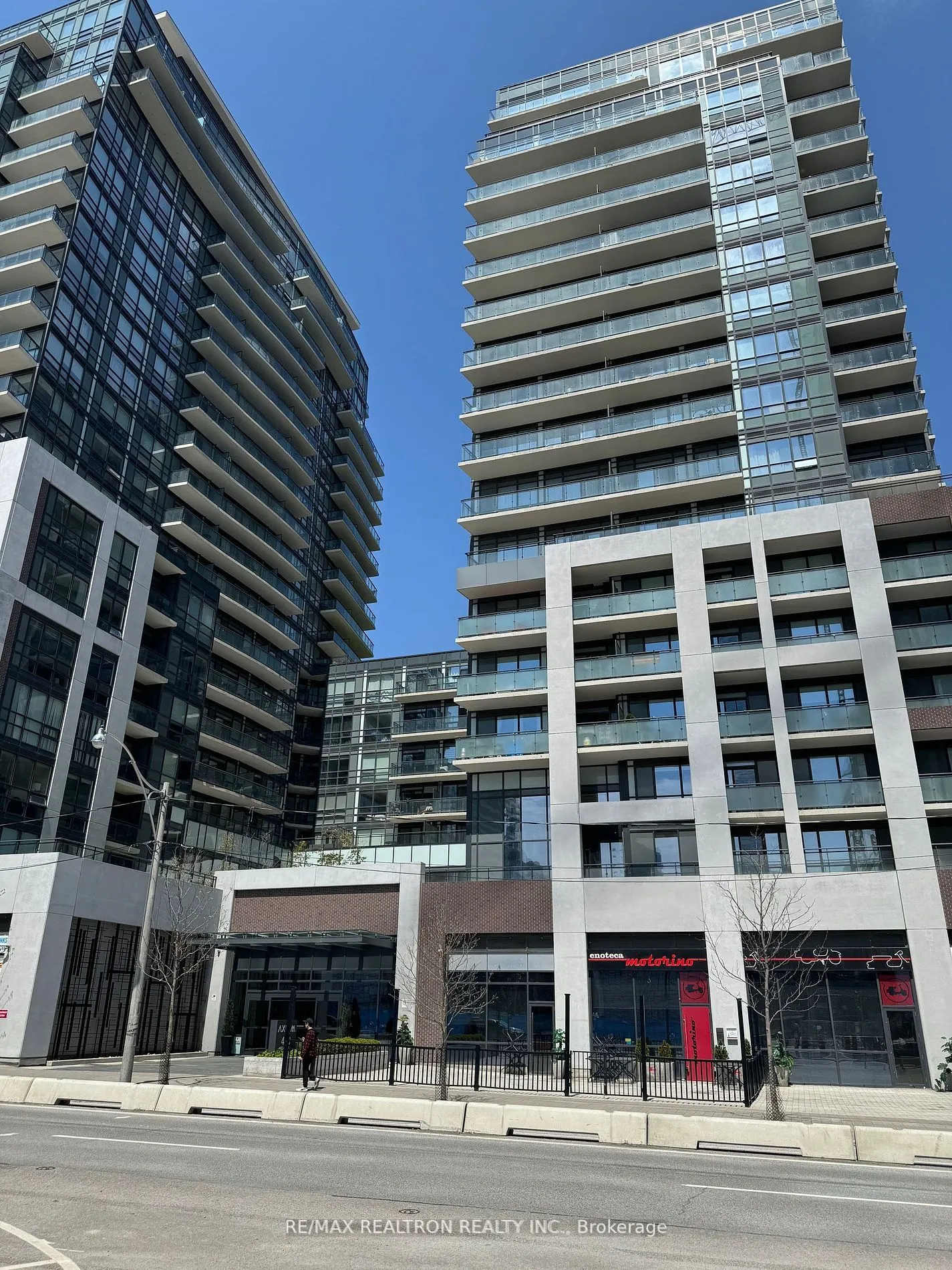 460 Adelaide Street E, #1919