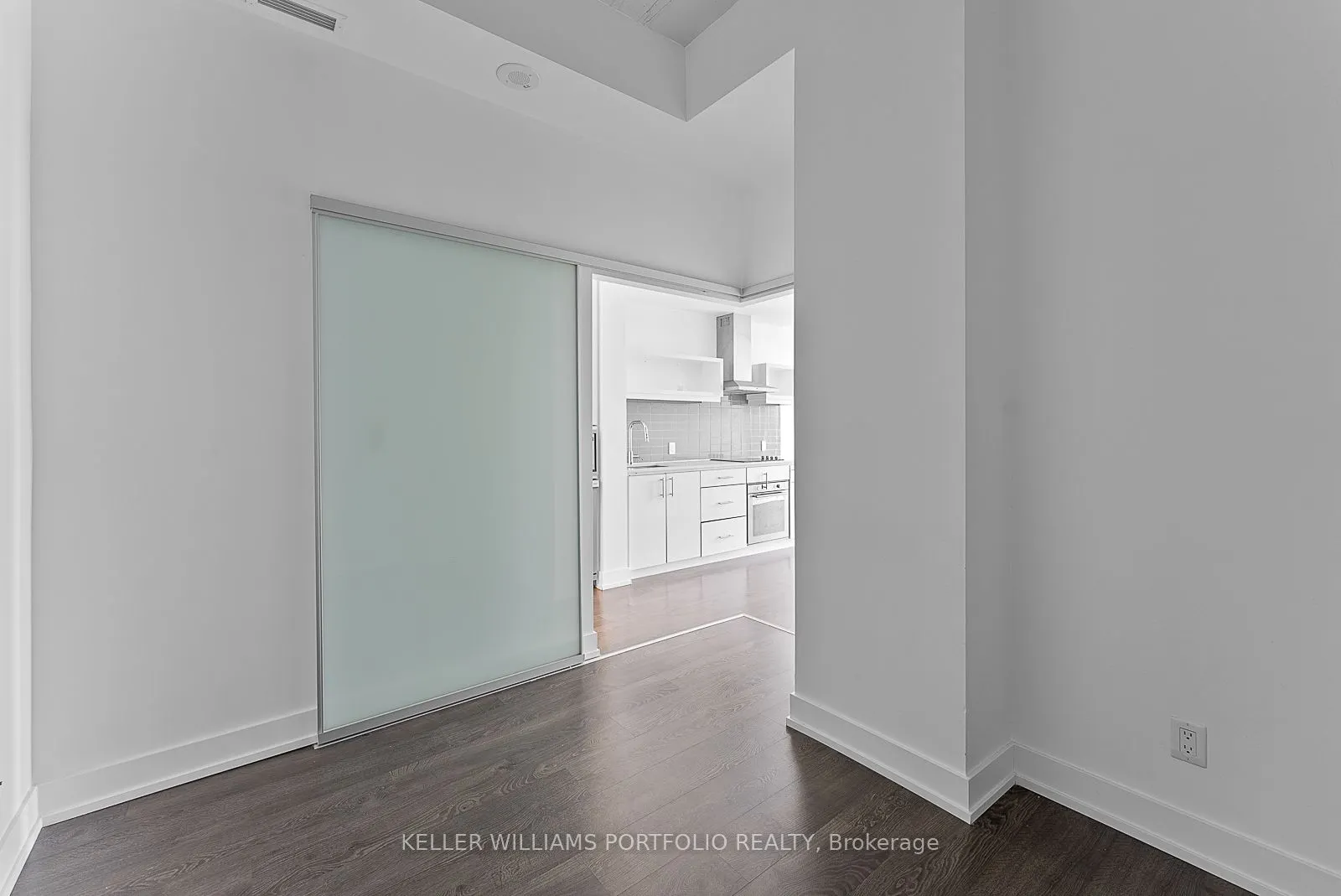 75 The Donway W, #1104