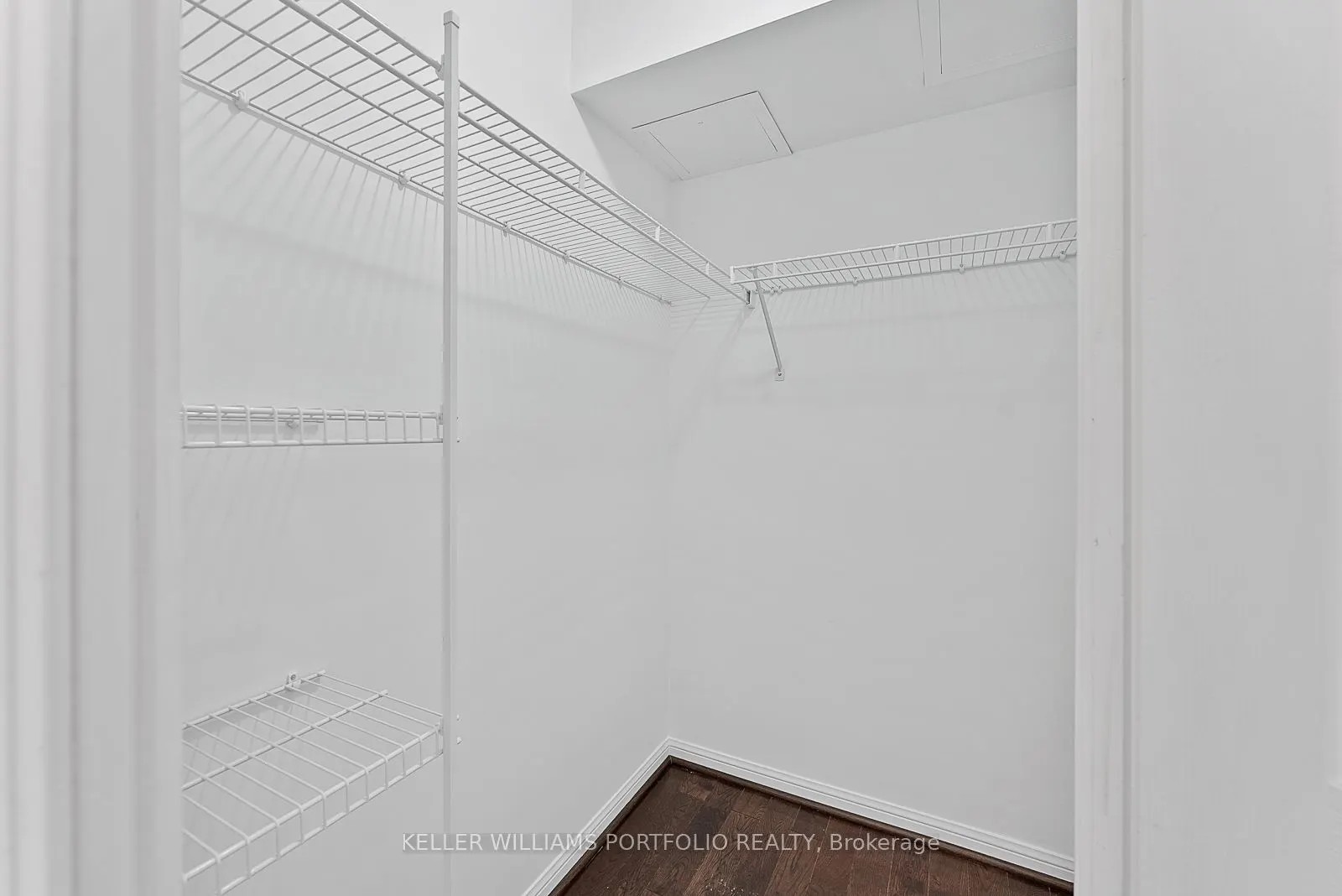 330 Adelaide Street E, #1009