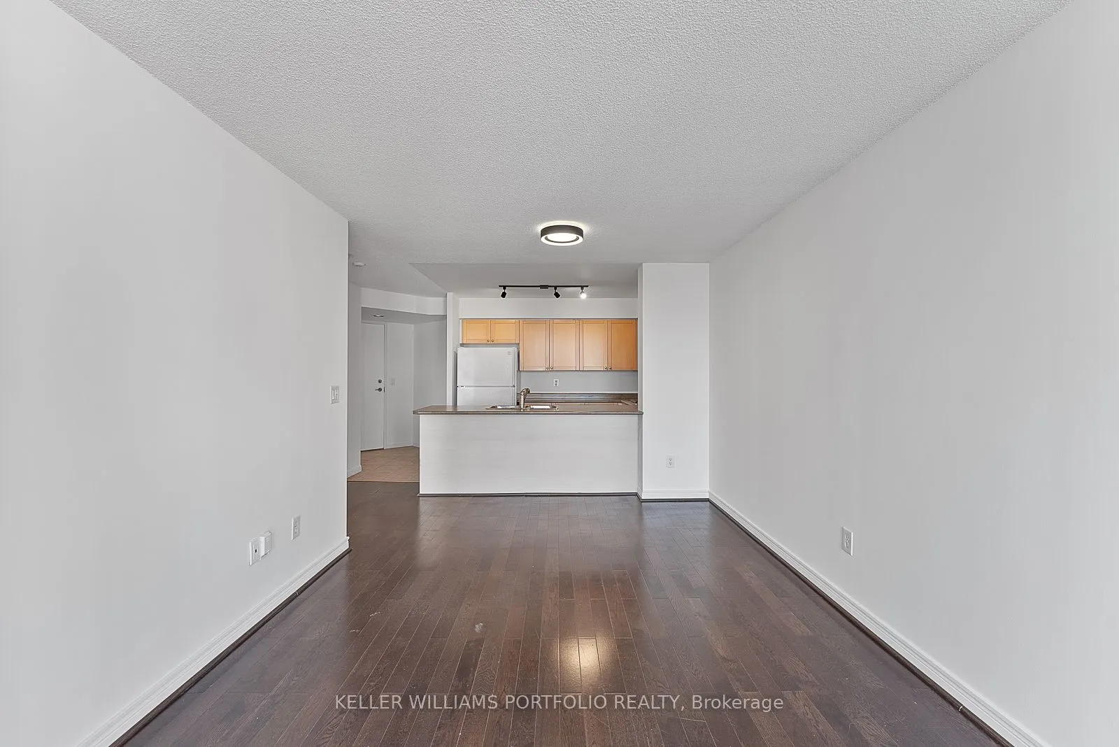 330 Adelaide Street E, #1009
