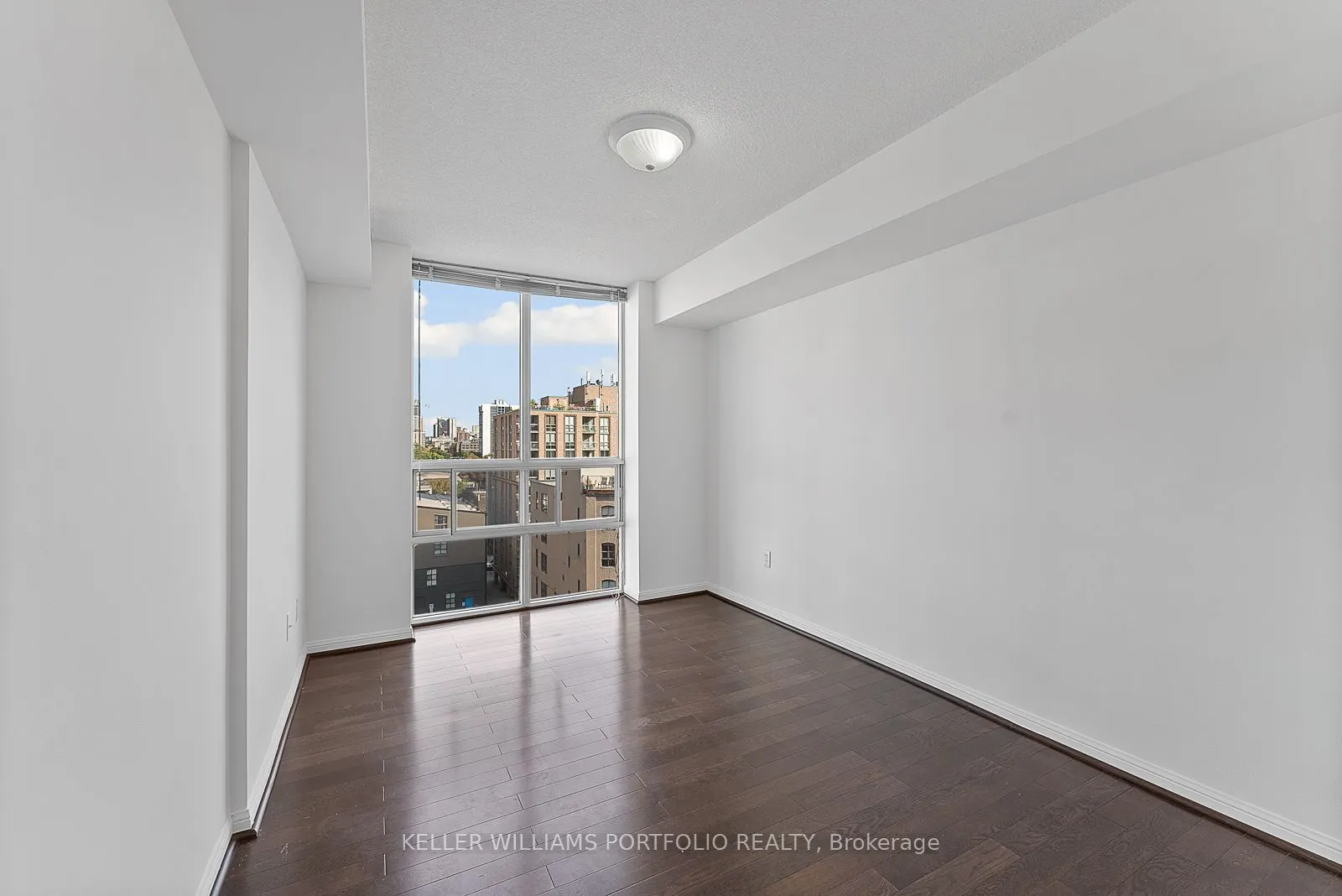 330 Adelaide Street E, #1009