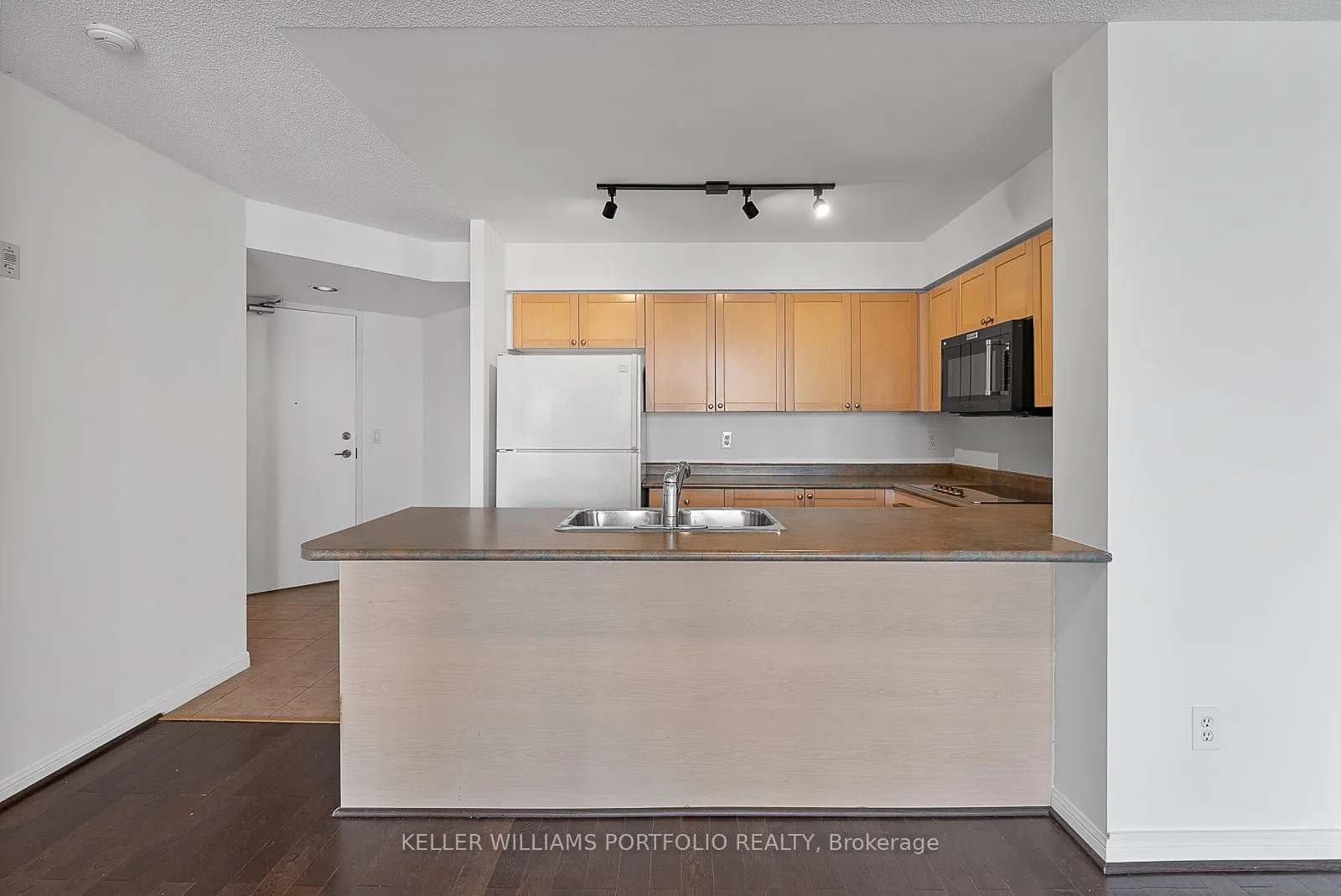 330 Adelaide Street E, #1009