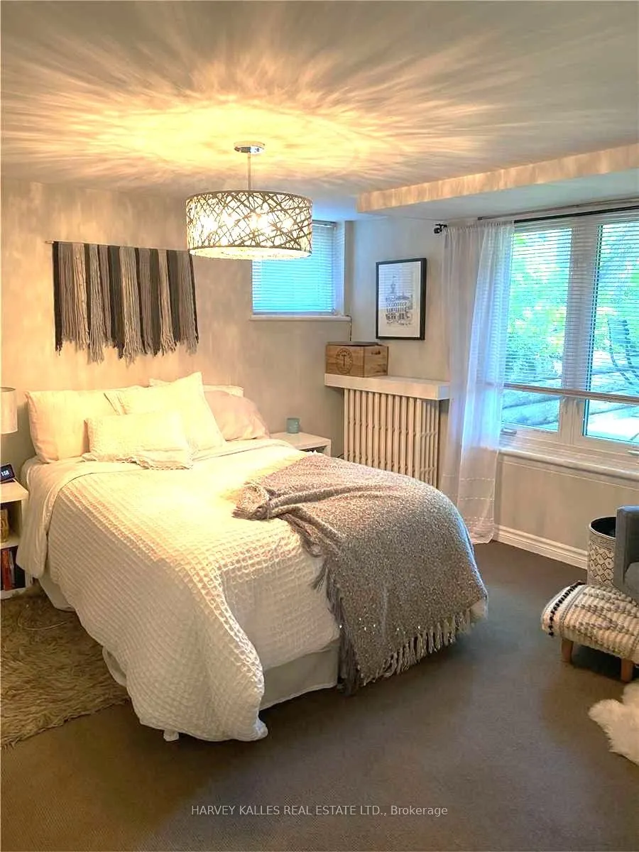 1 Garfield Avenue, #3