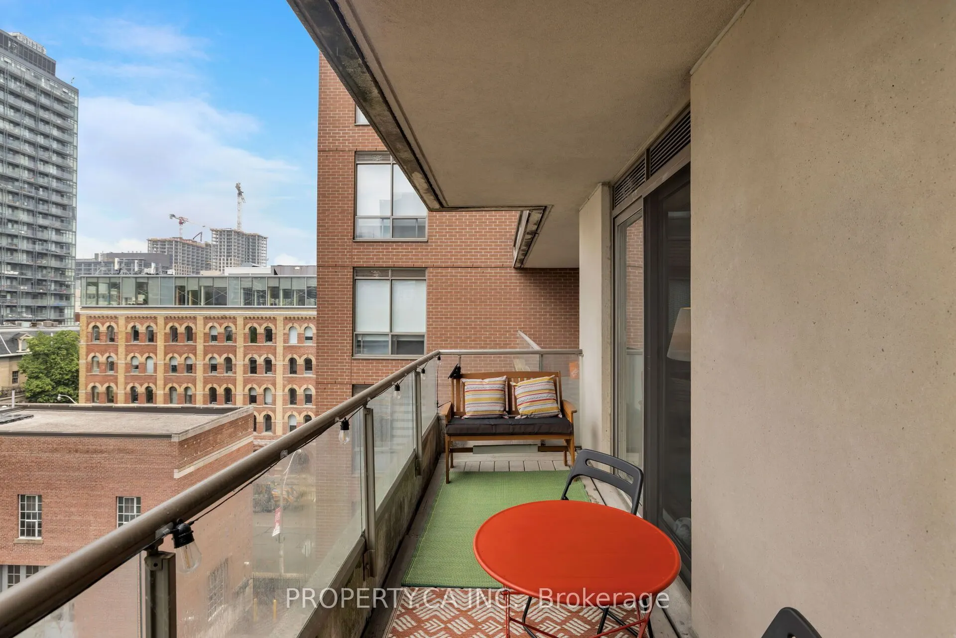 168 King Street E, #614