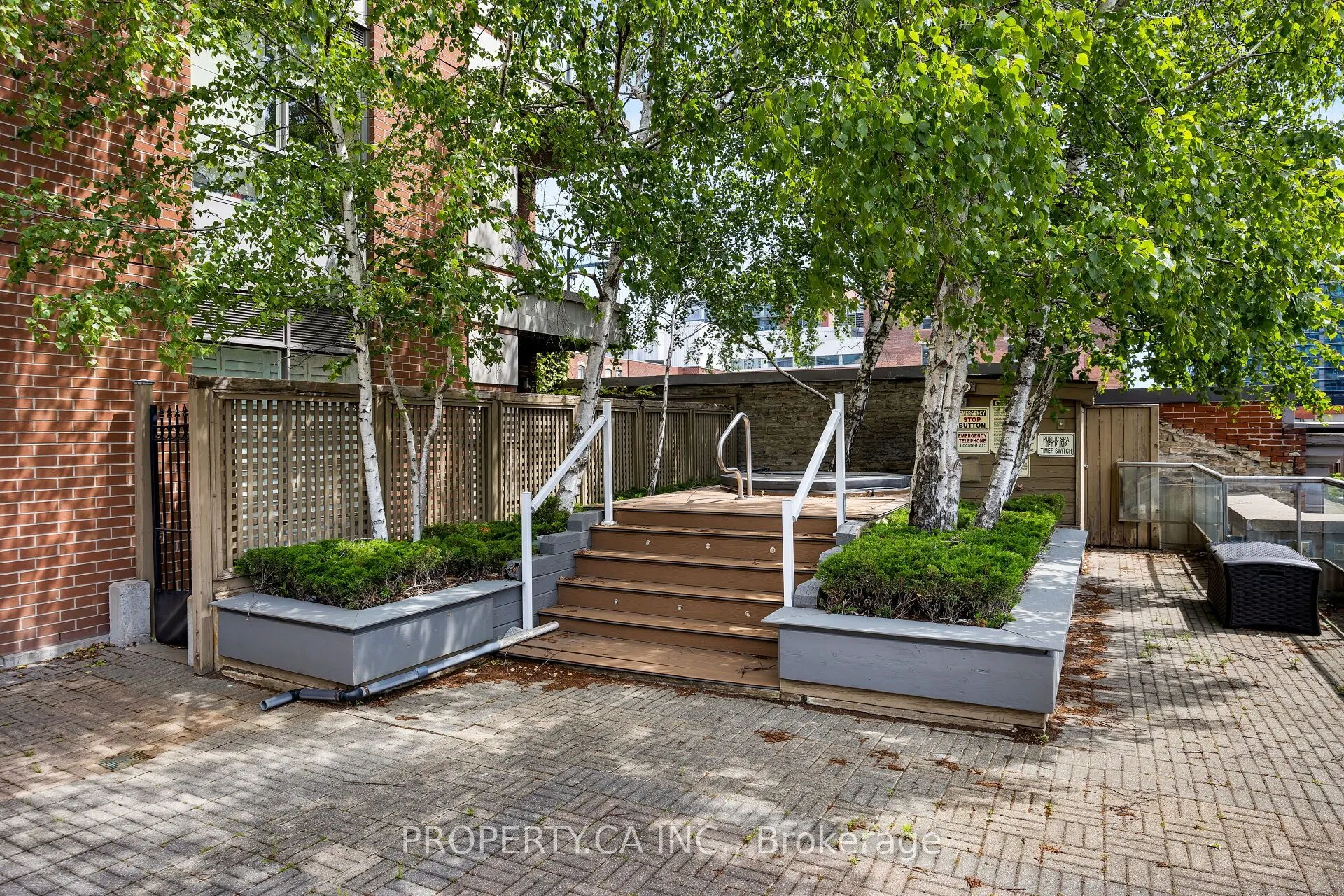 168 King Street E, #614