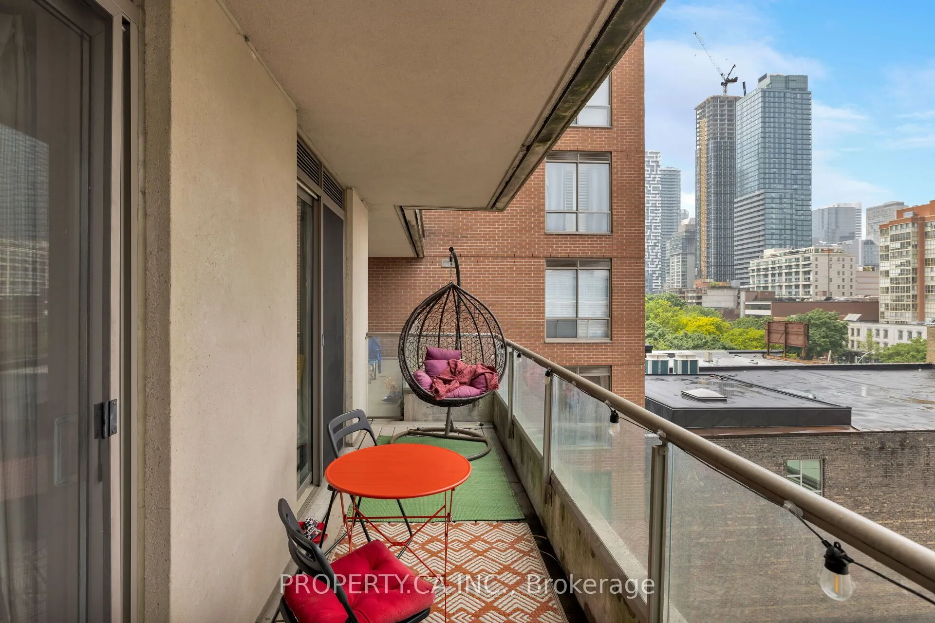 168 King Street E, #614