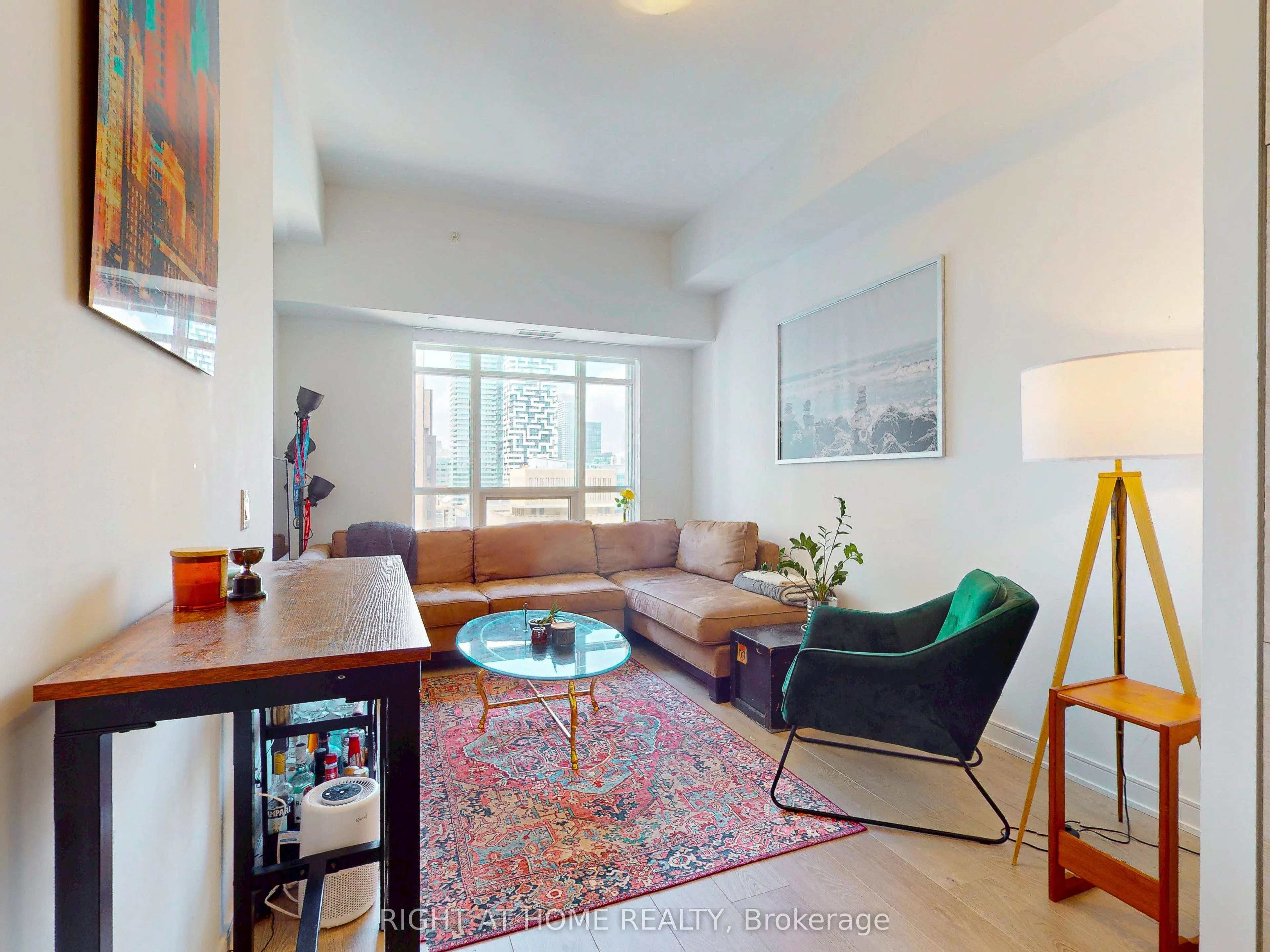 88 Scott Street, #1904