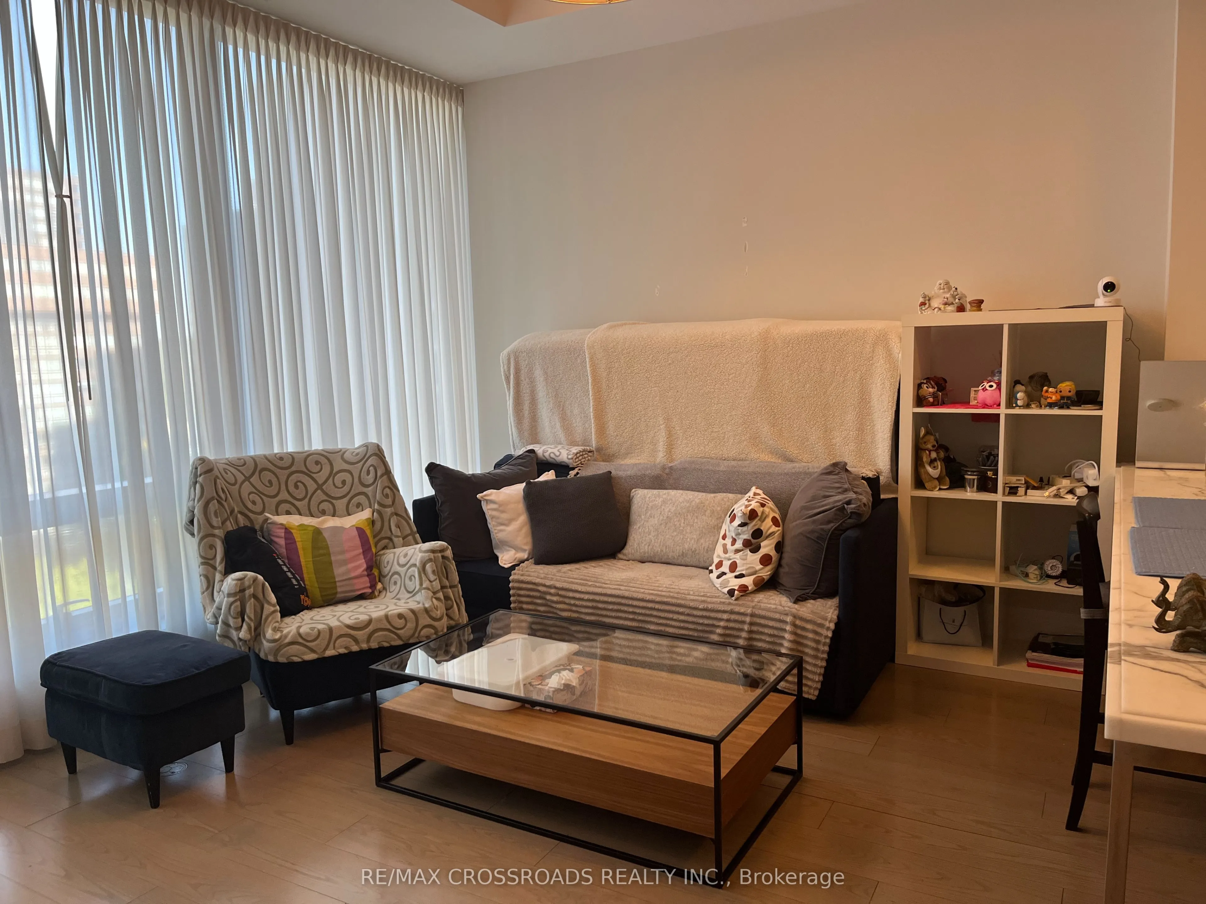 55 Scollard Street, #901