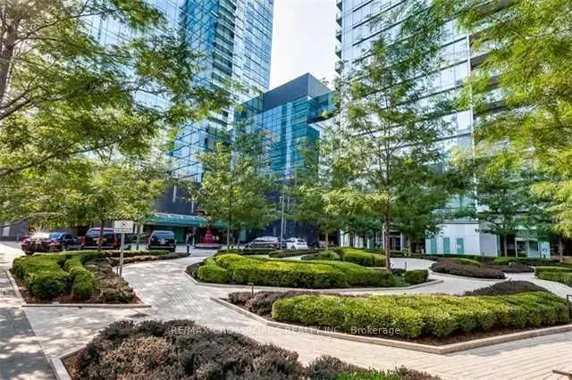 55 Scollard Street, #901