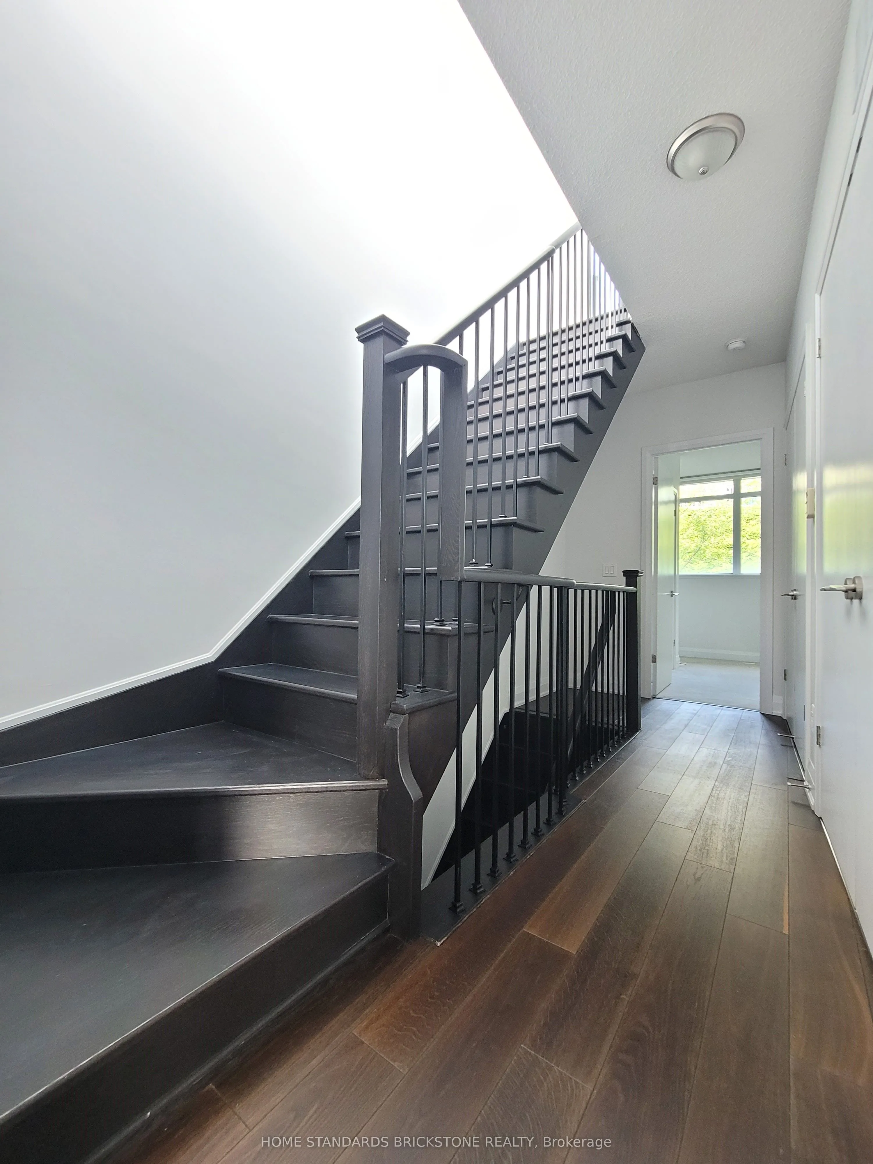 223 Duplex Avenue, #TH121