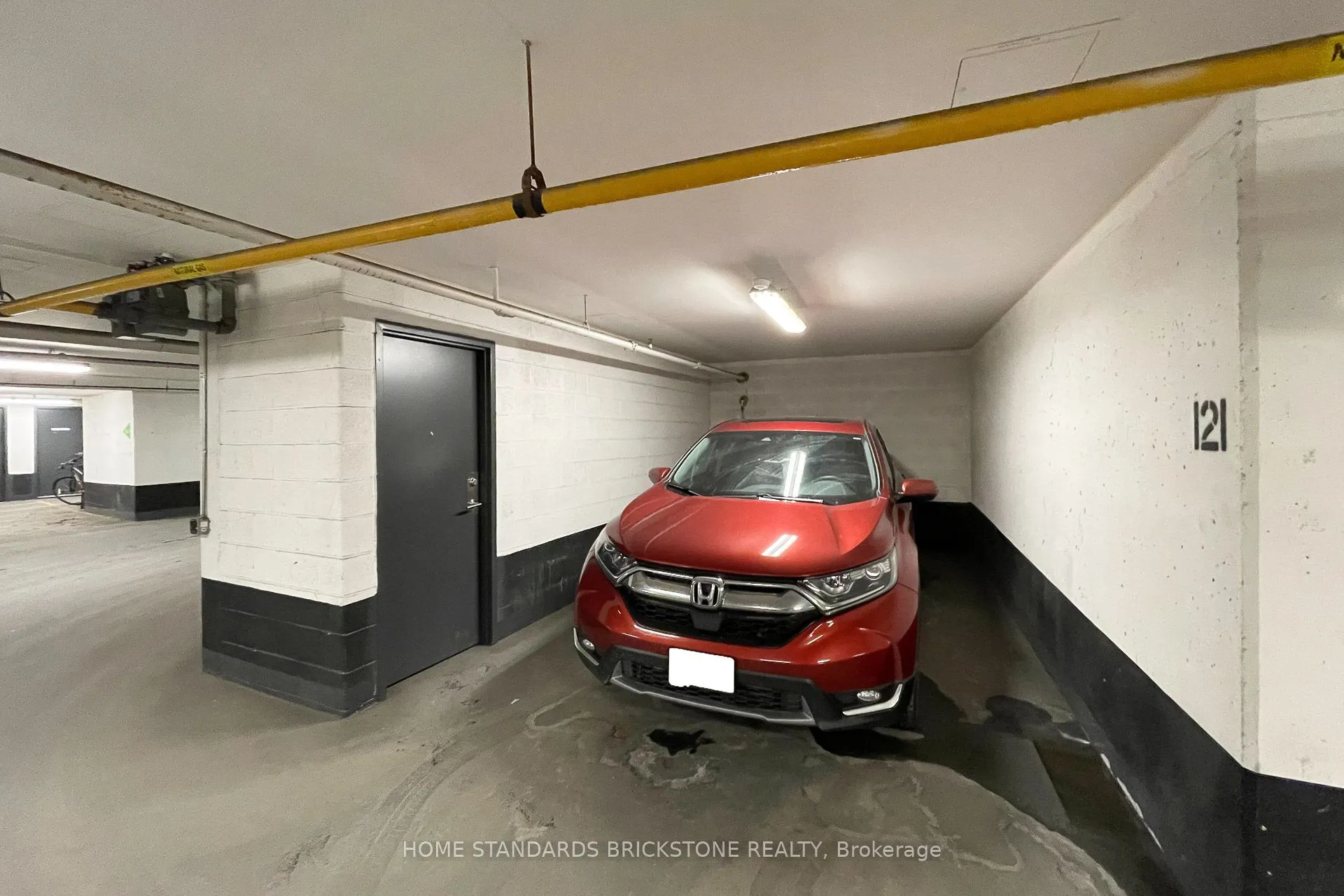 223 Duplex Avenue, #TH121