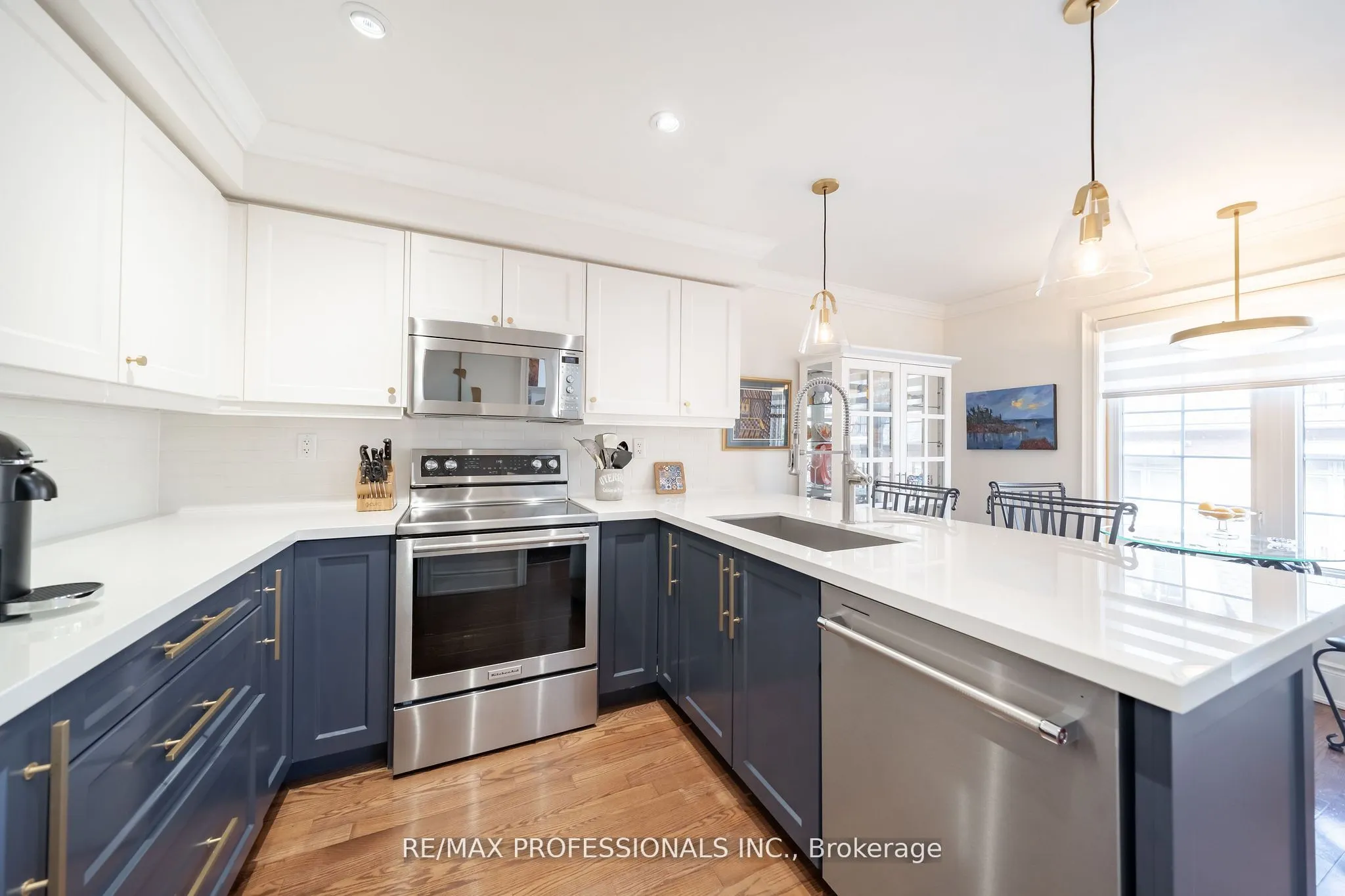1111 Avenue Road, #205