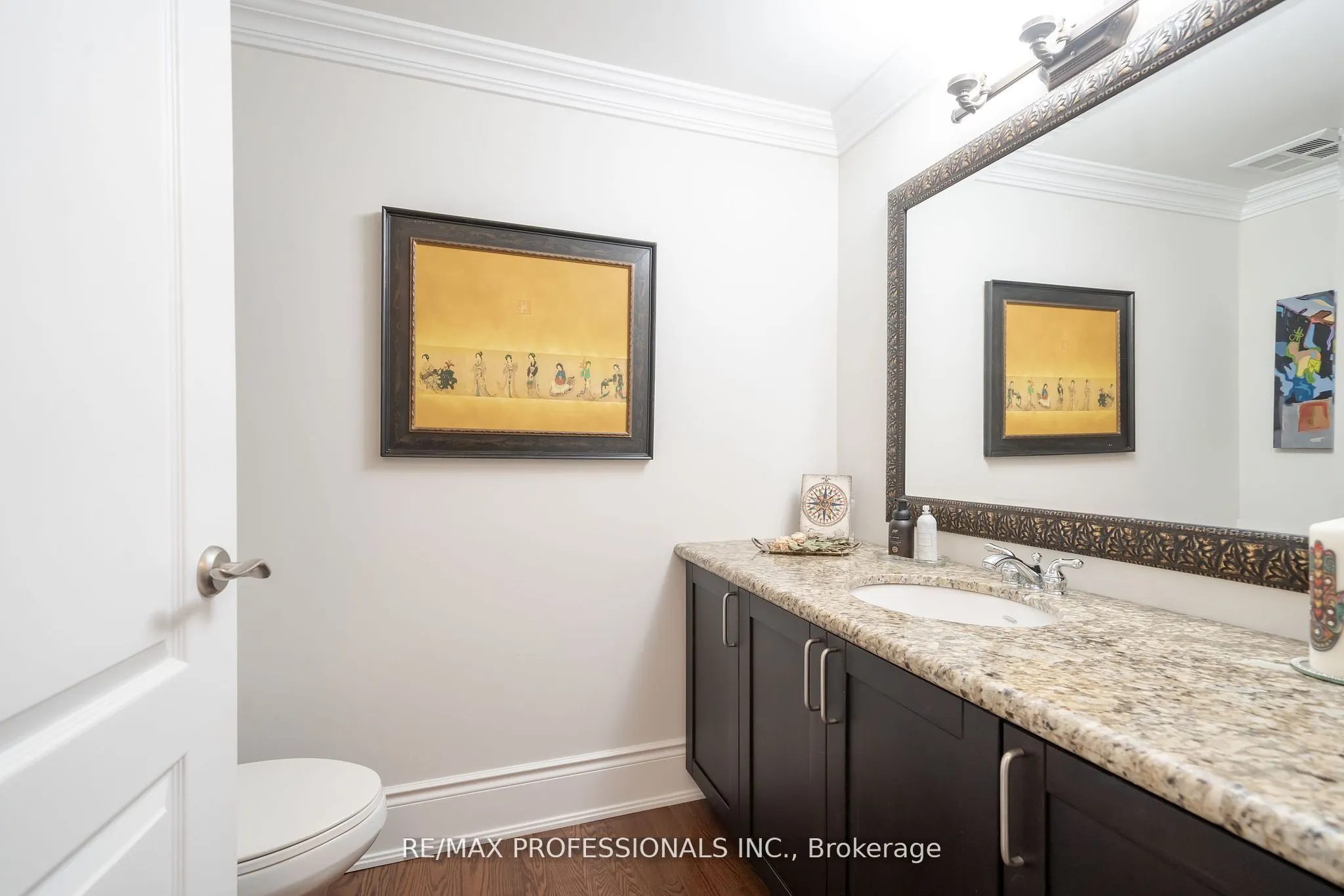 1111 Avenue Road, #205