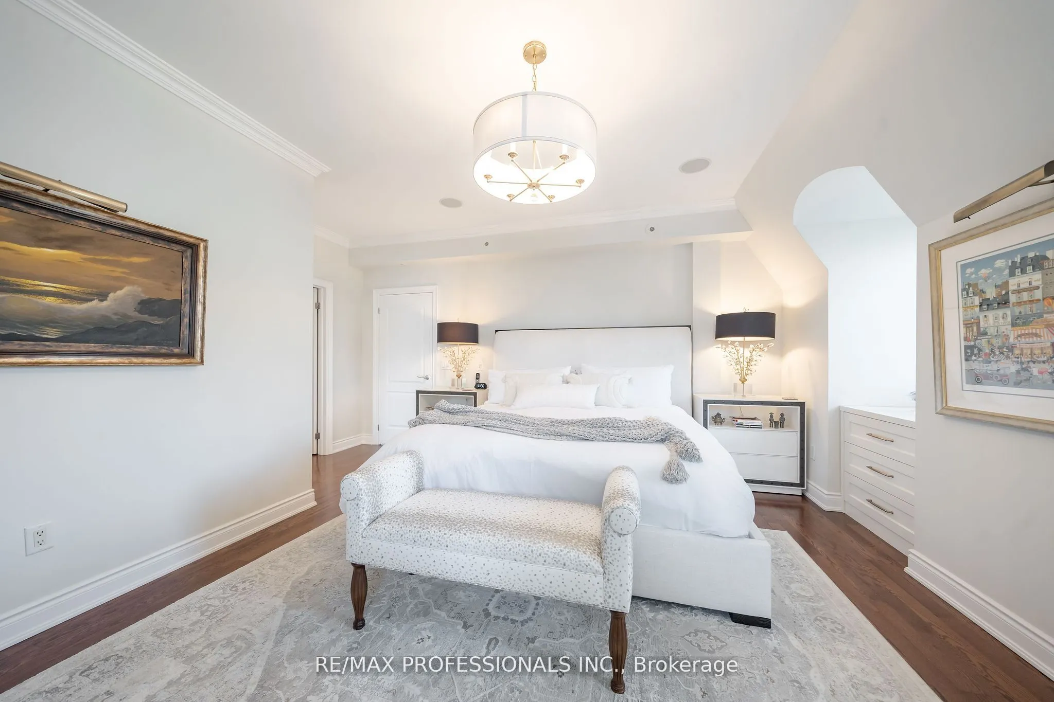 1111 Avenue Road, #205