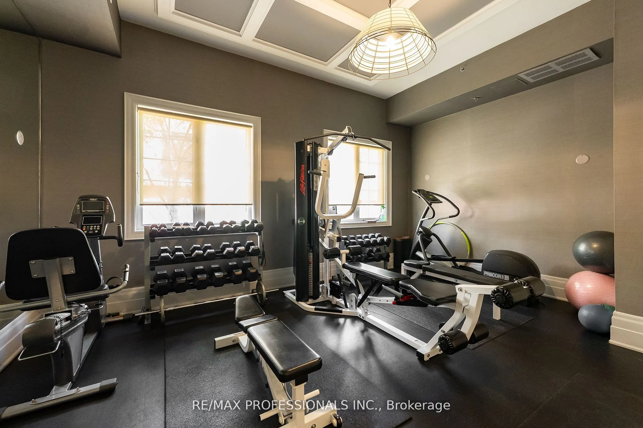 1111 Avenue Road, #205