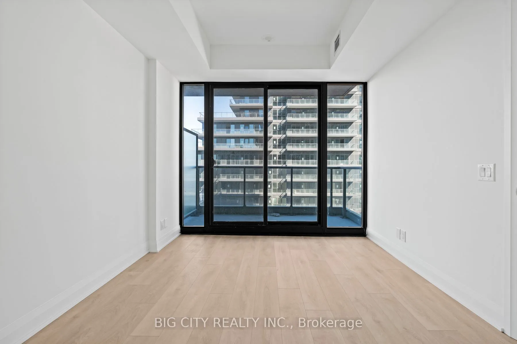 33 Frederick Todd Way, #1009