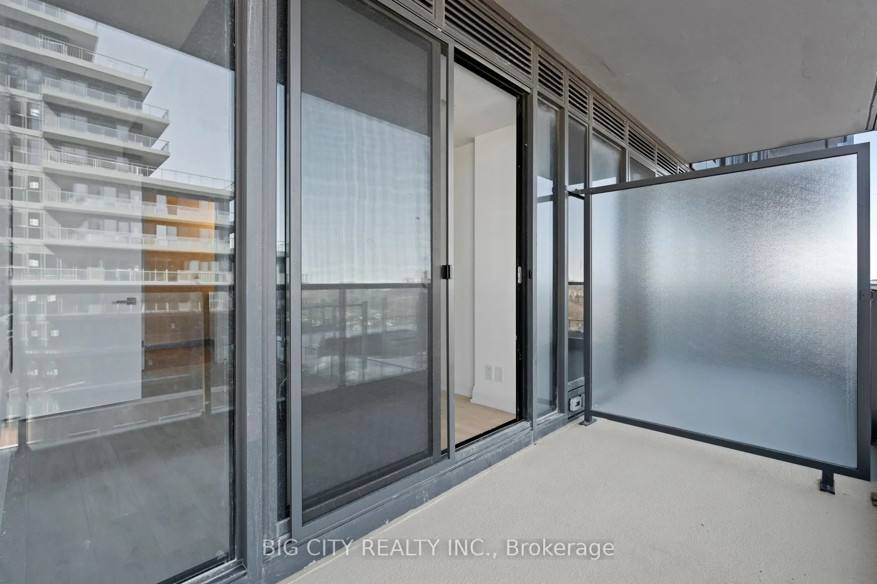 33 Frederick Todd Way, #1009