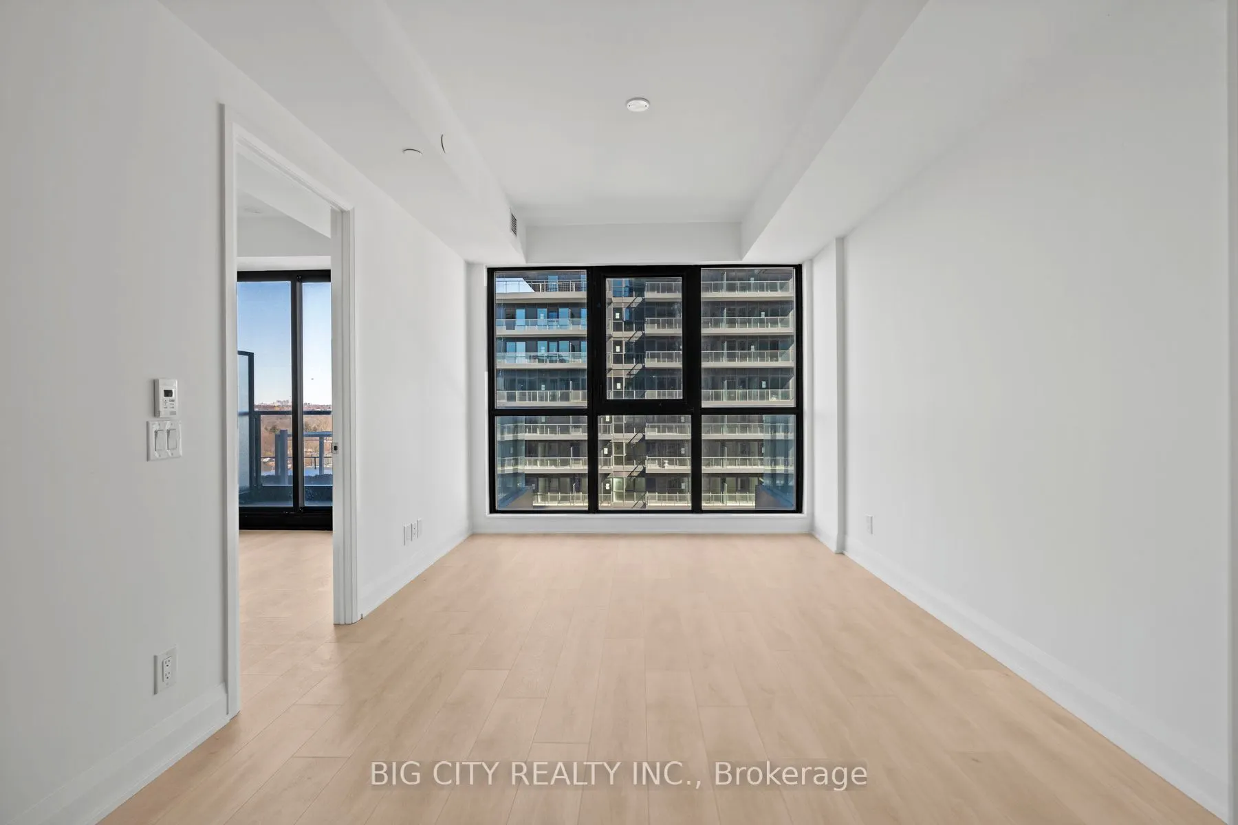 33 Frederick Todd Way, #1009