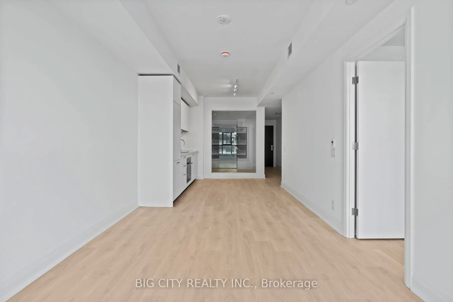 33 Frederick Todd Way, #1009