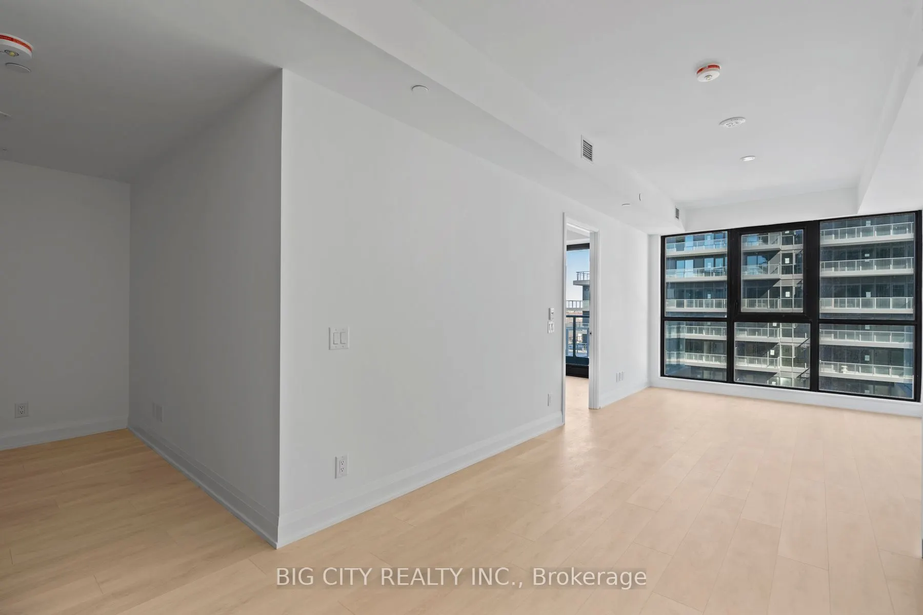 33 Frederick Todd Way, #1009