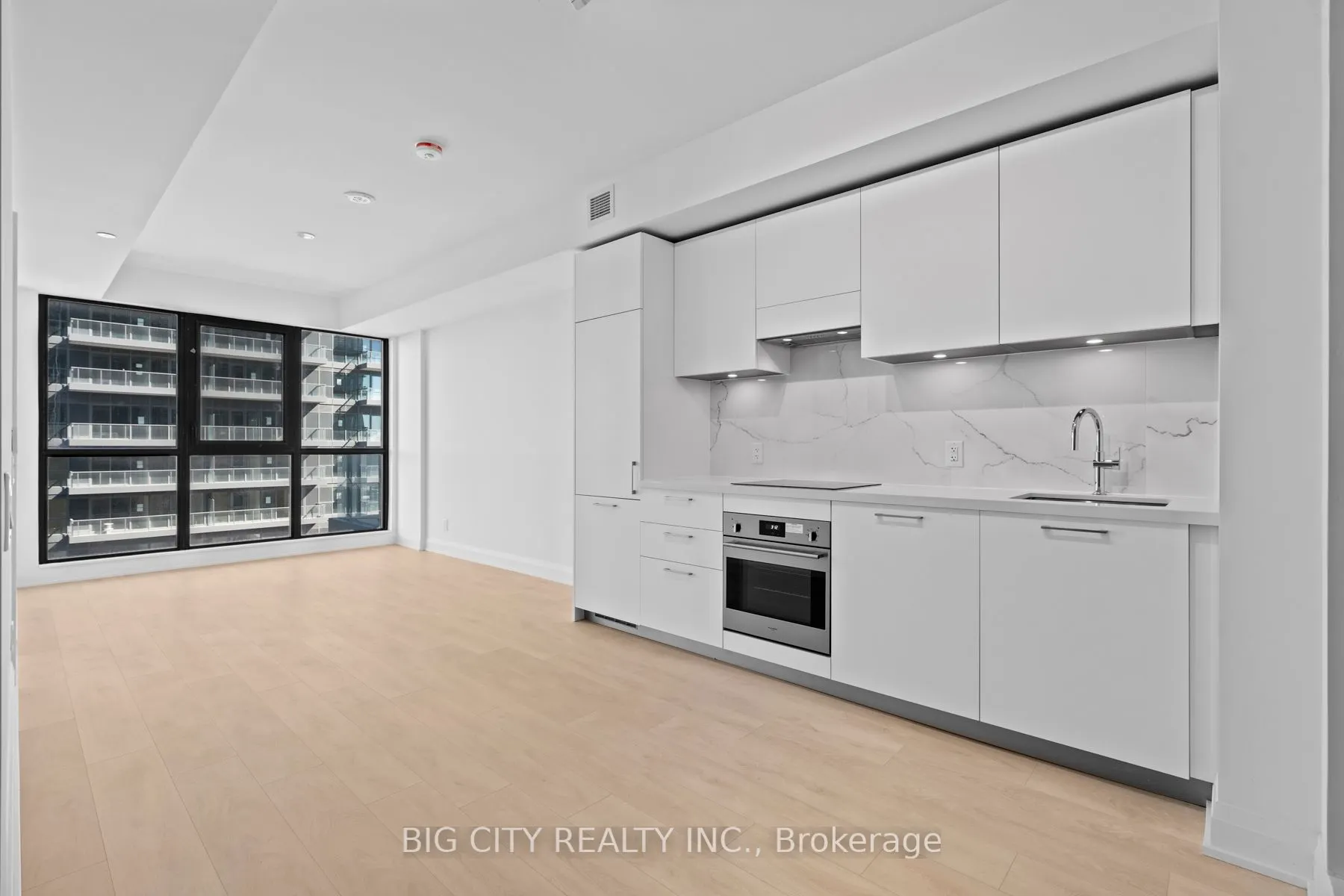 33 Frederick Todd Way, #1009