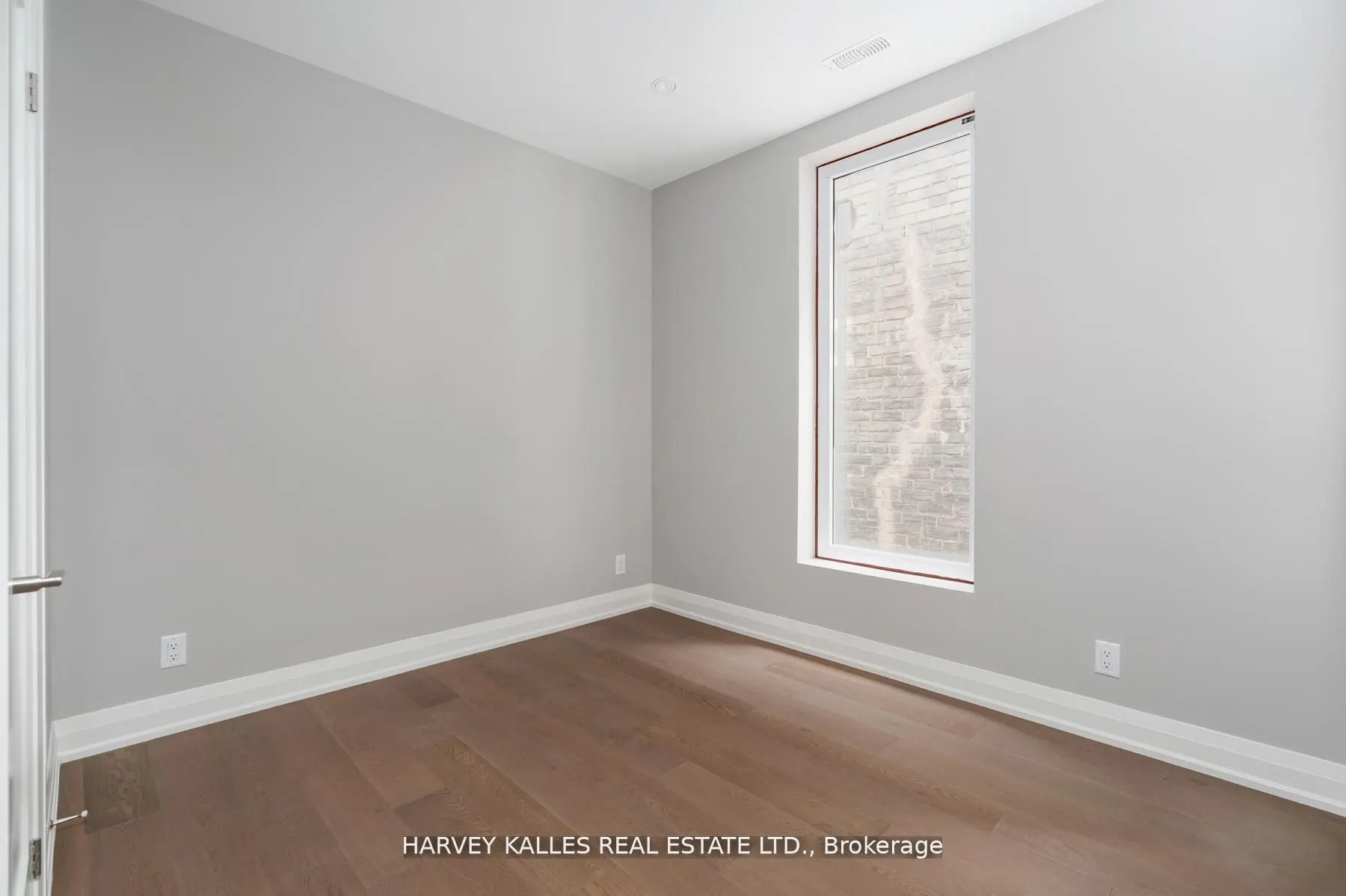 24 Sullivan Street, #Apartment #3 (2nd floor)