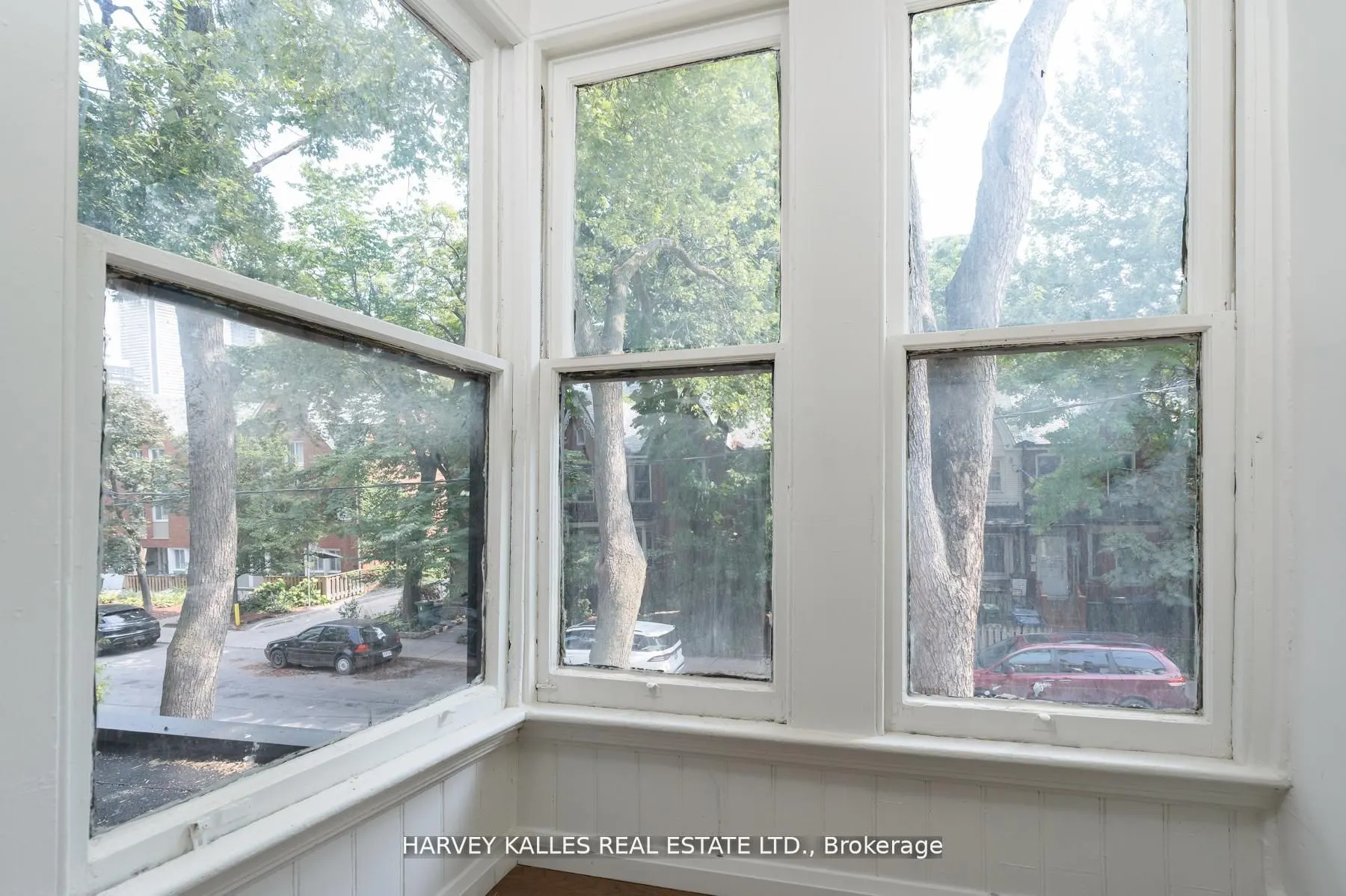 24 Sullivan Street, #Apartment #3 (2nd floor)