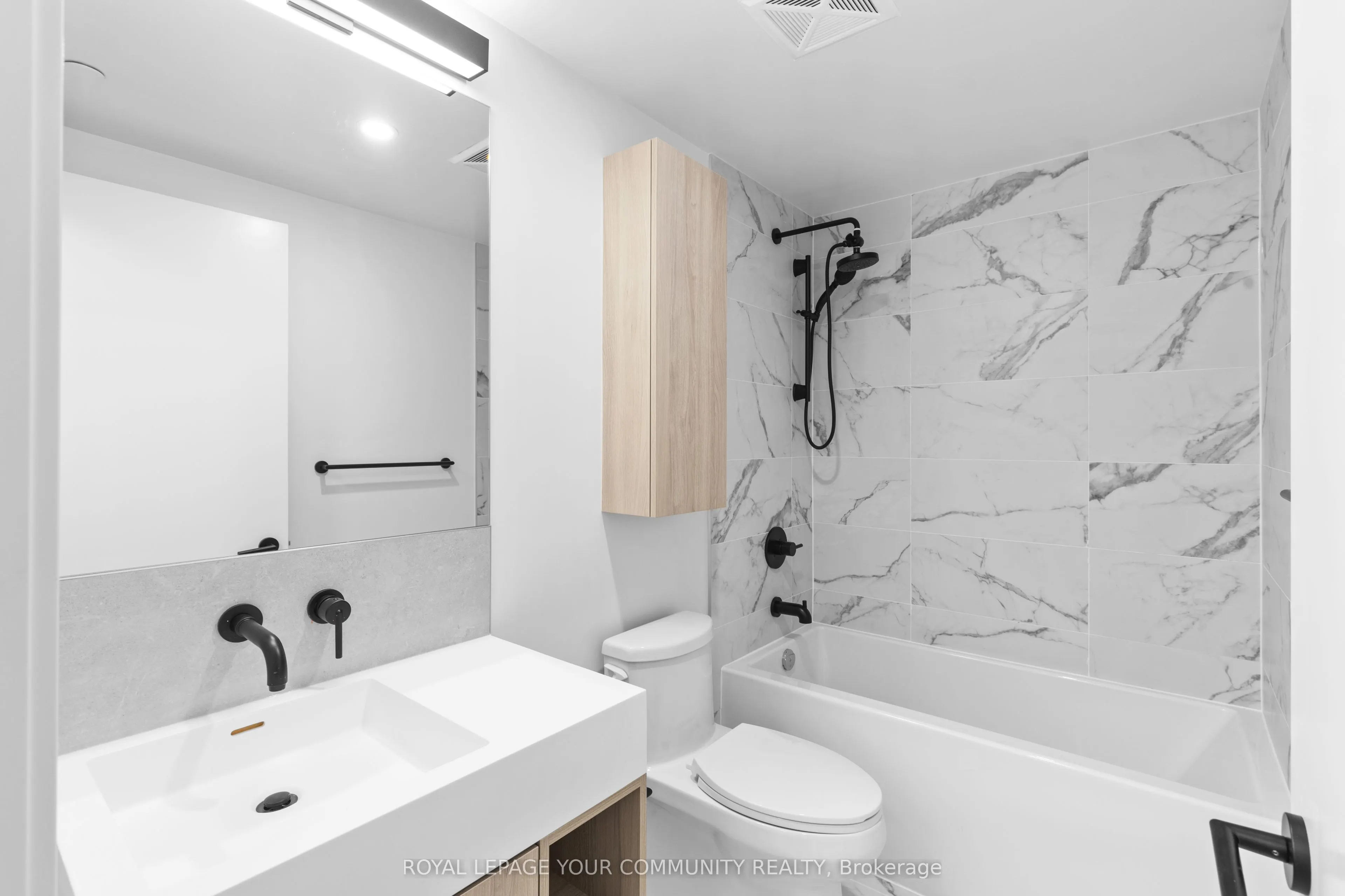 108 Peter St Street, #1625