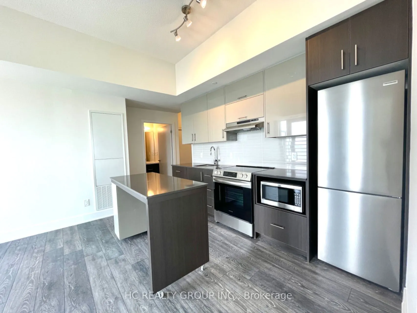 188 Fairview Mall Drive, #2708