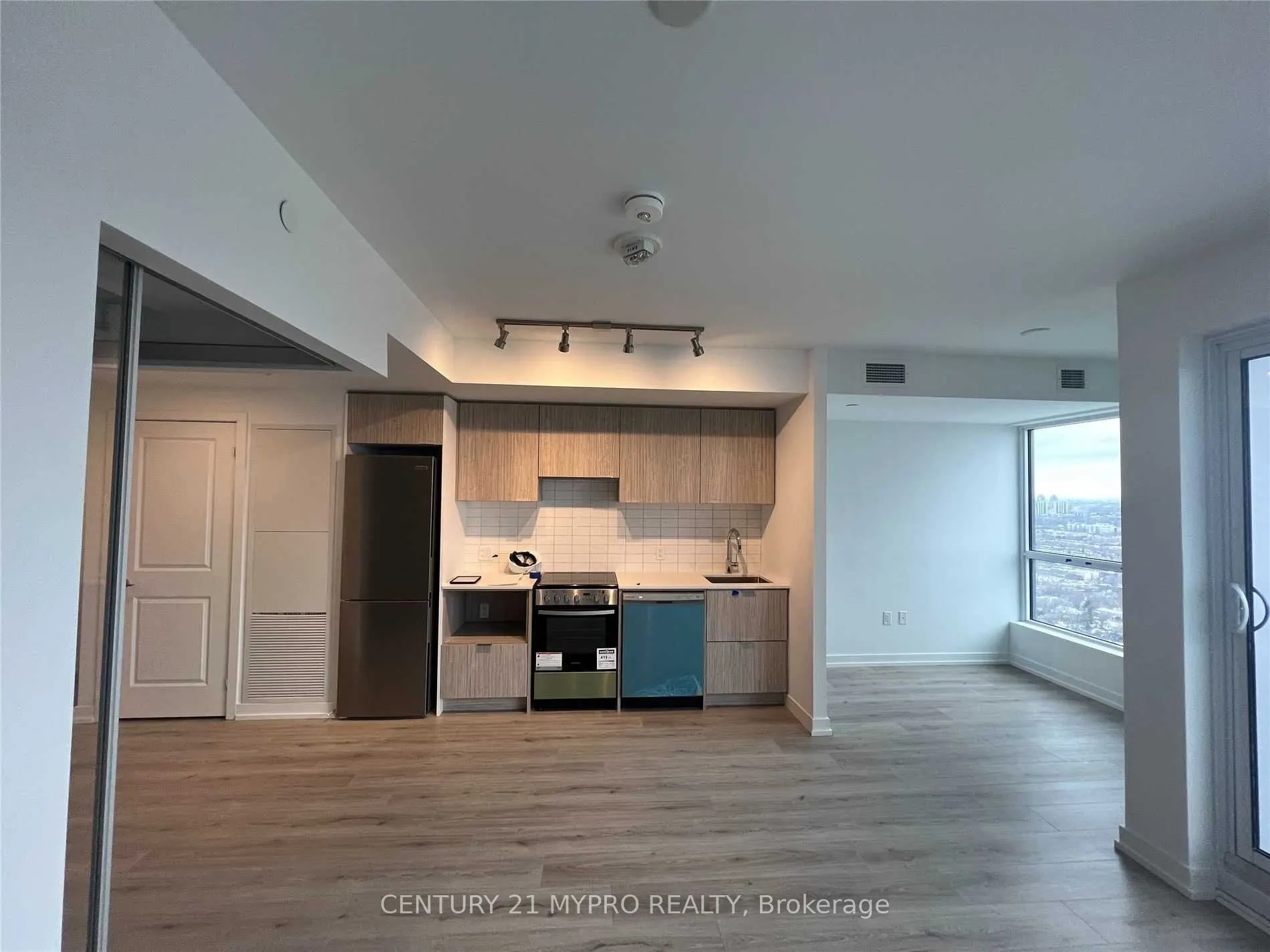 395 Bloor Street E, #4405