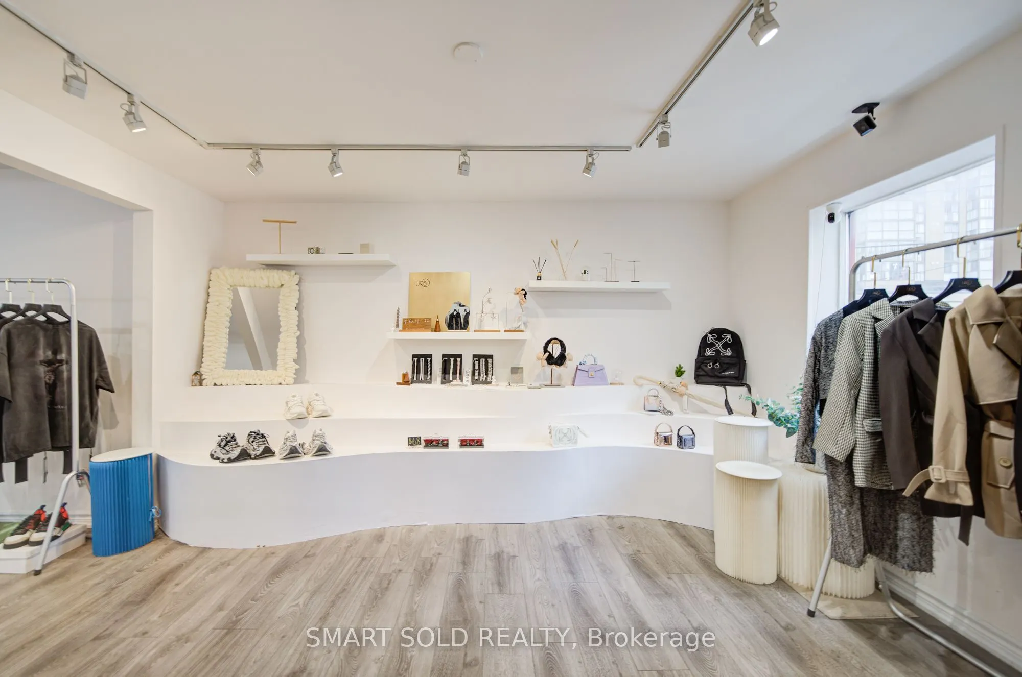 5445 Yonge Street
