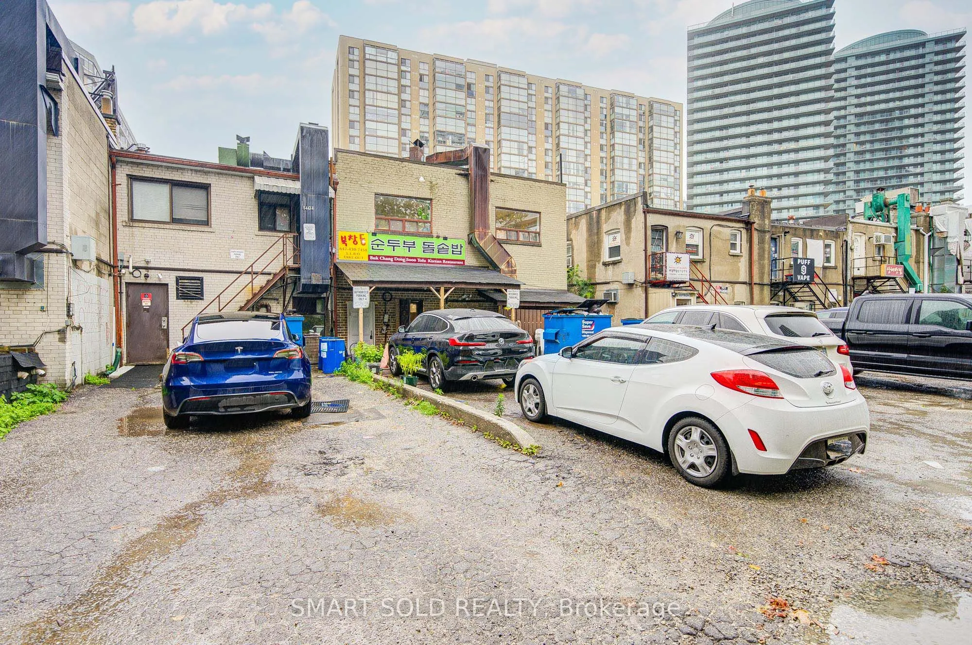 5445 Yonge Street