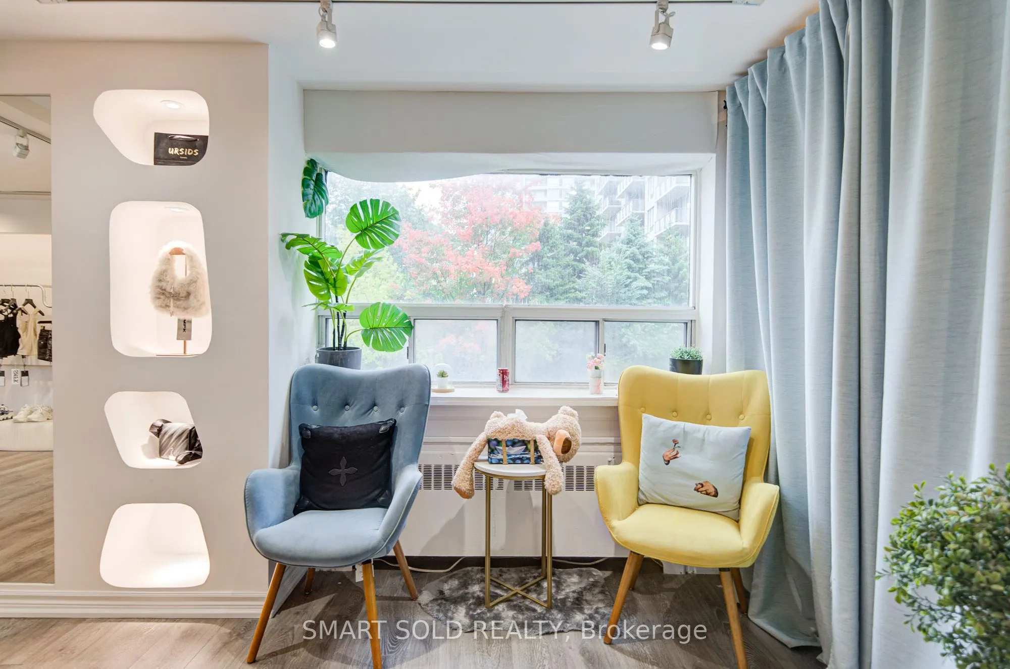 5445 Yonge Street