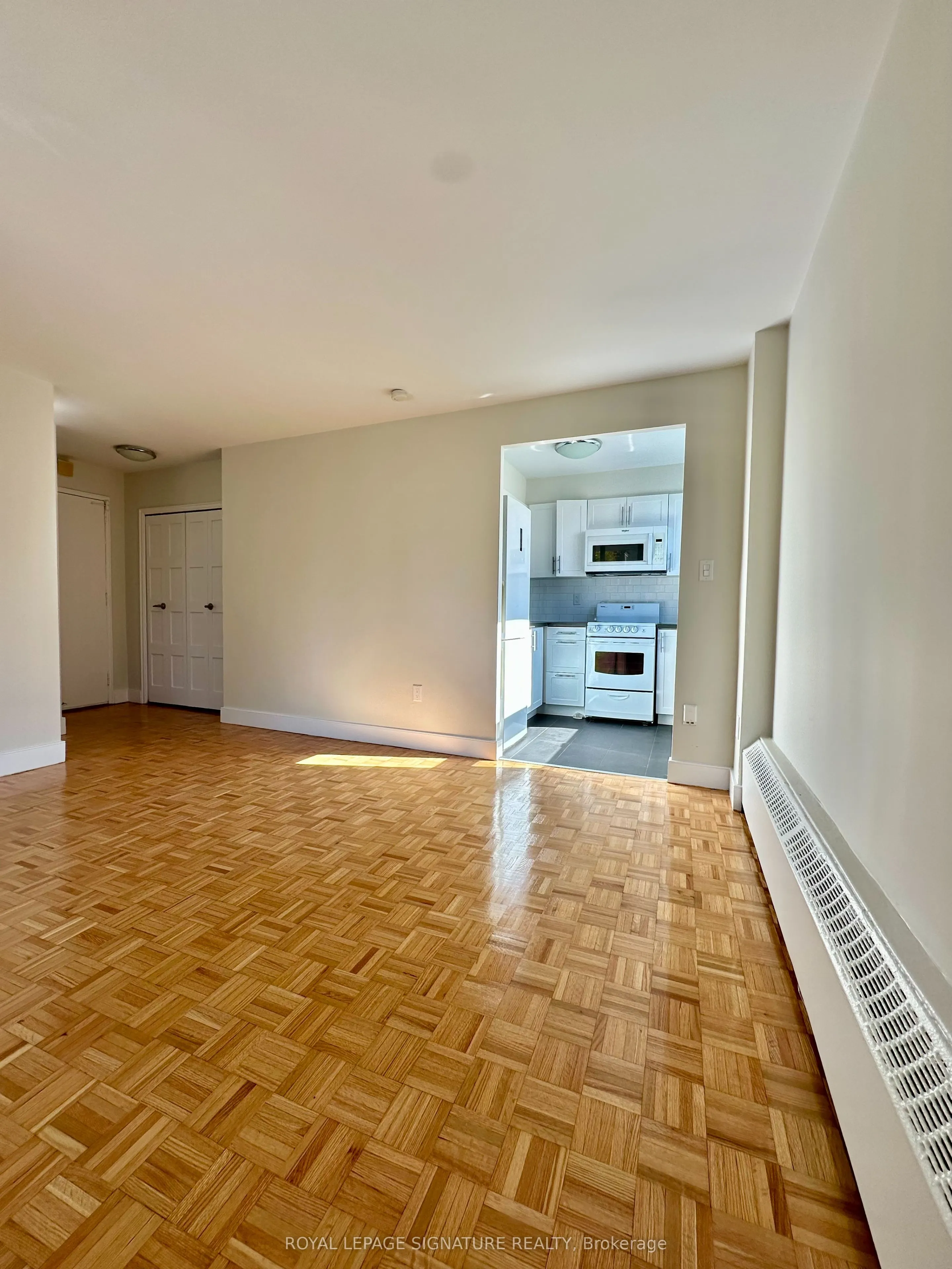 485 Huron Street, #302
