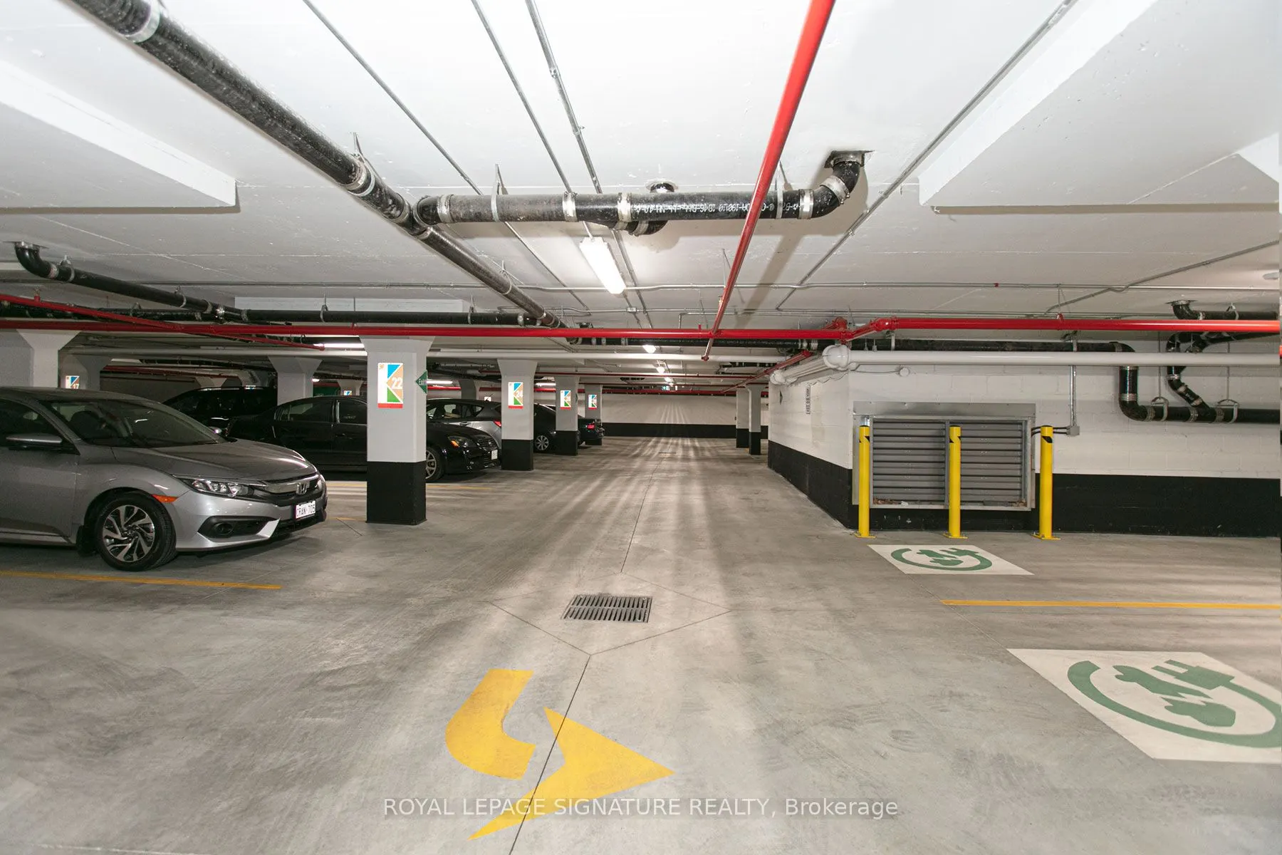 485 Huron Street, #806