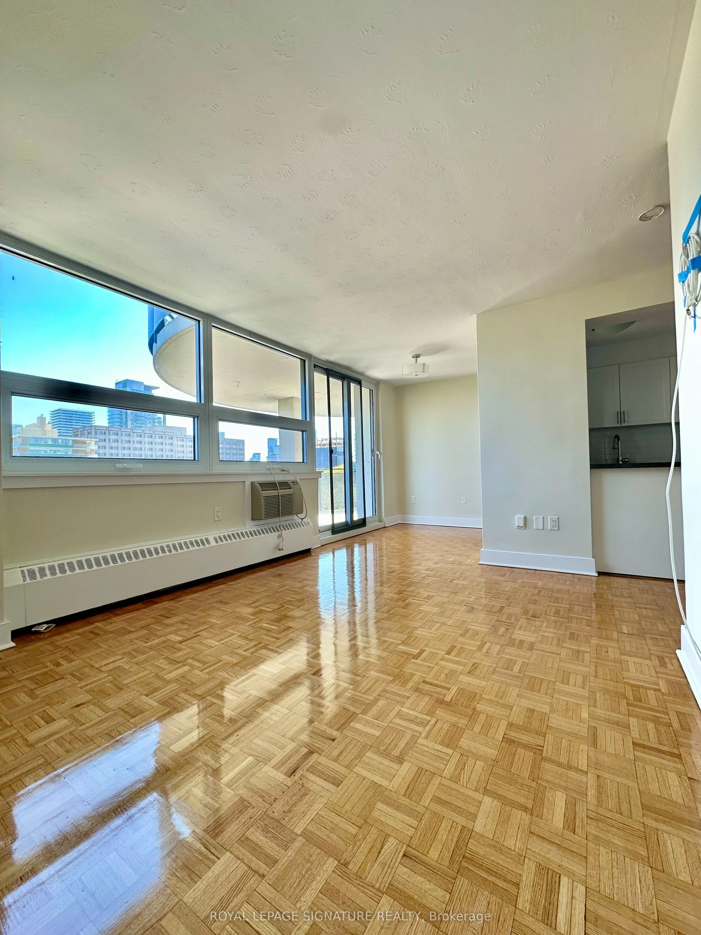 485 Huron Street, #806
