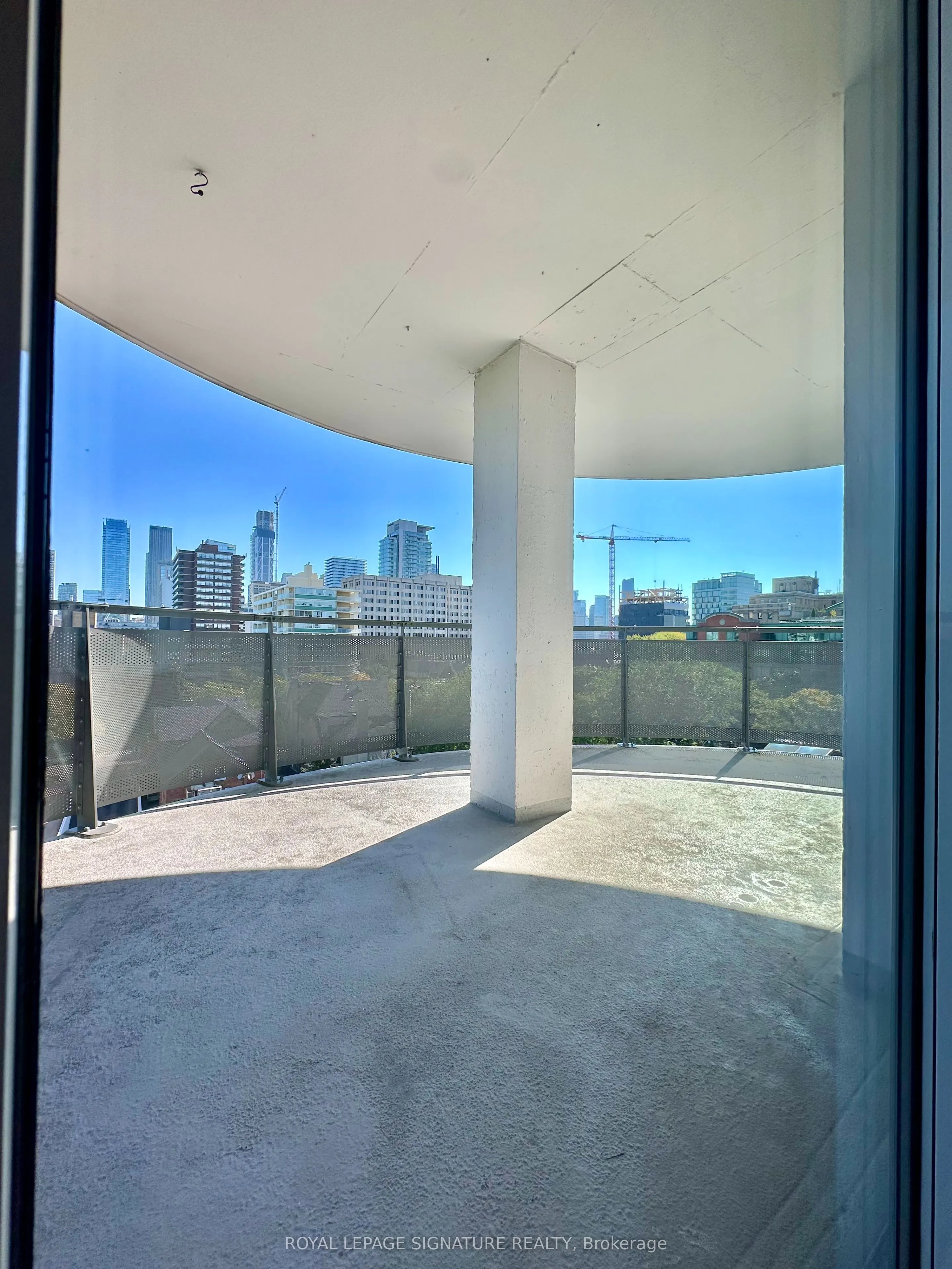 485 Huron Street, #806