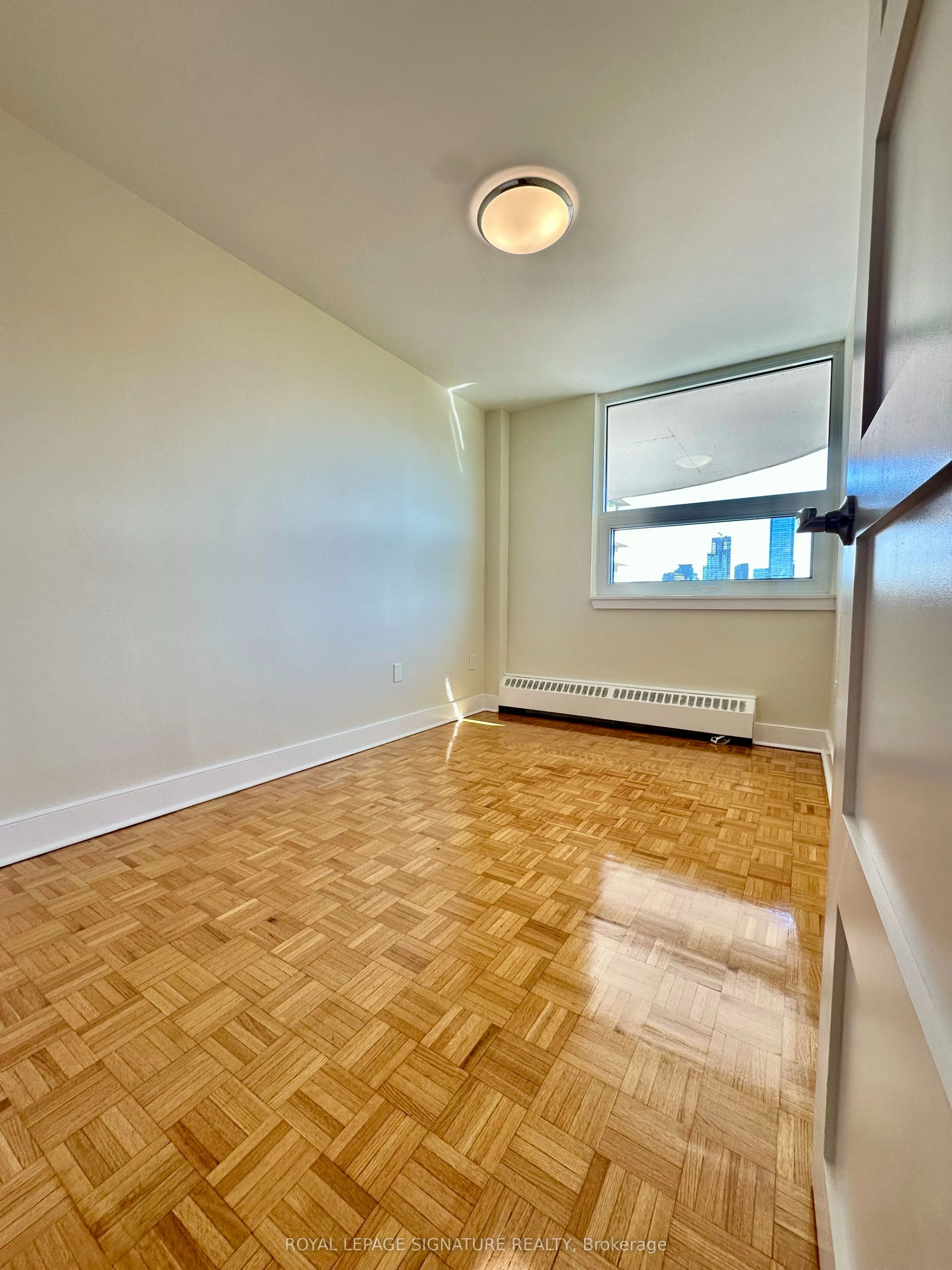 485 Huron Street, #806