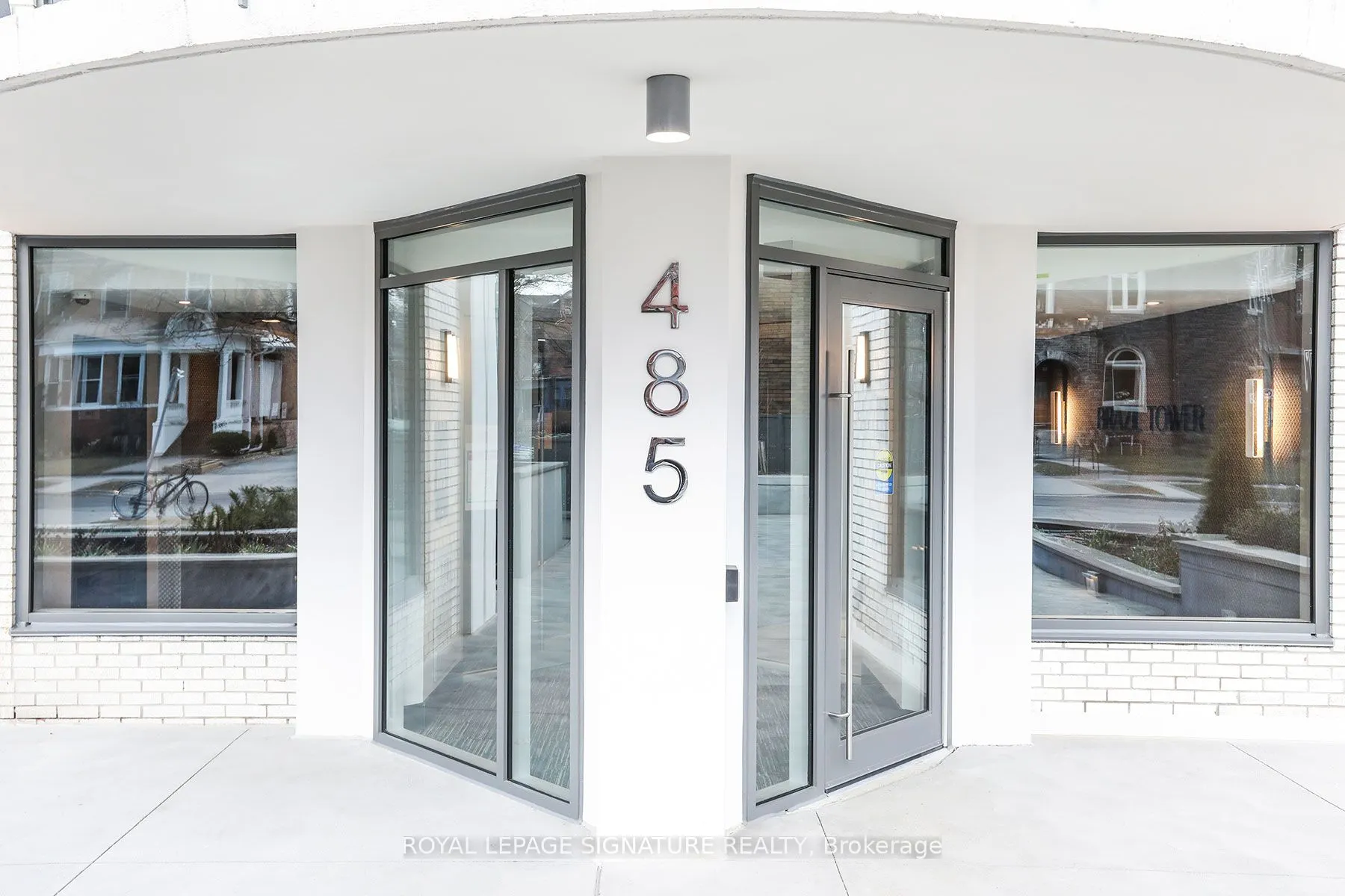 485 Huron Street, #806